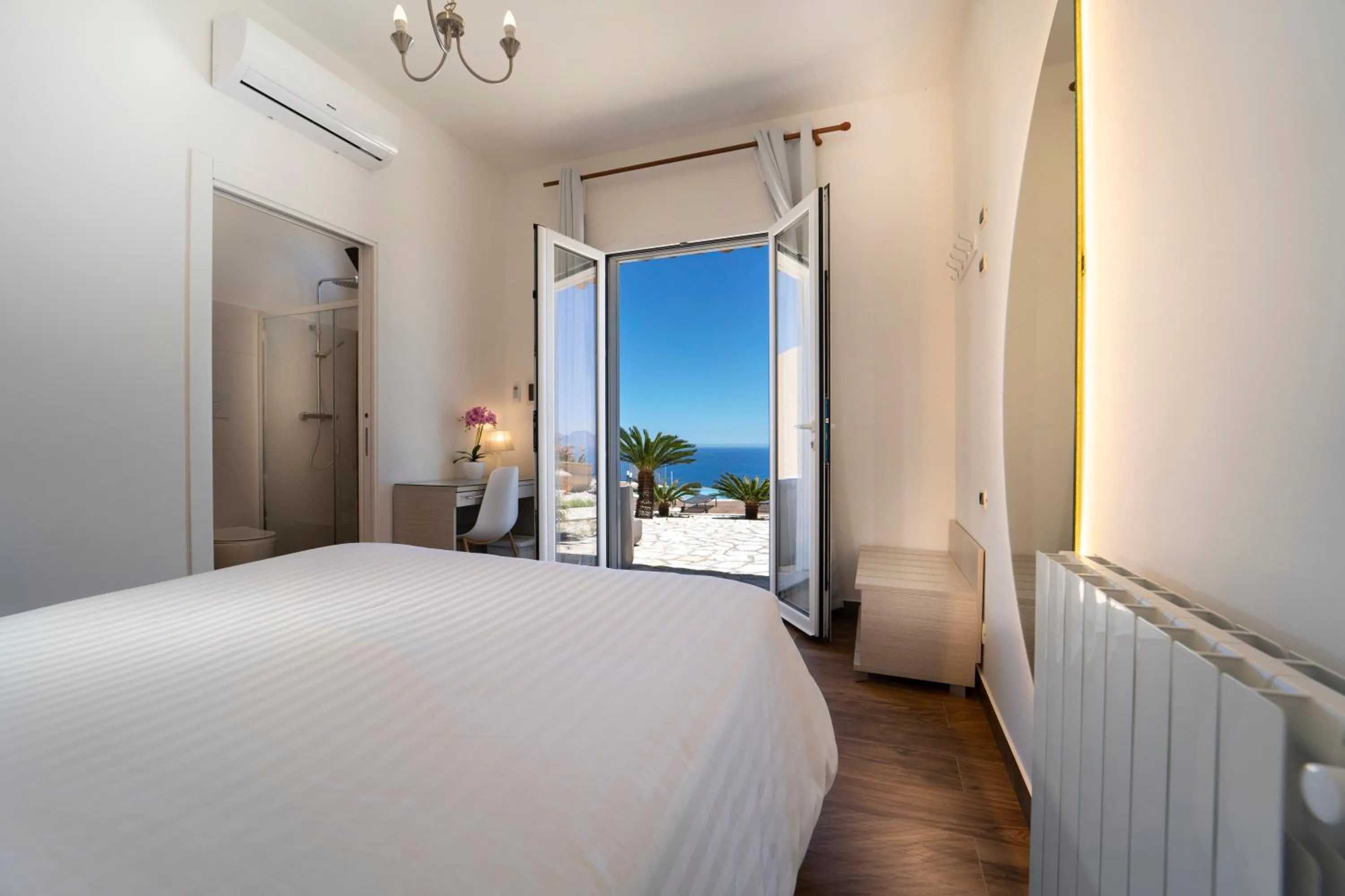 Bed in Hotel Antica Cascina Del Golfo