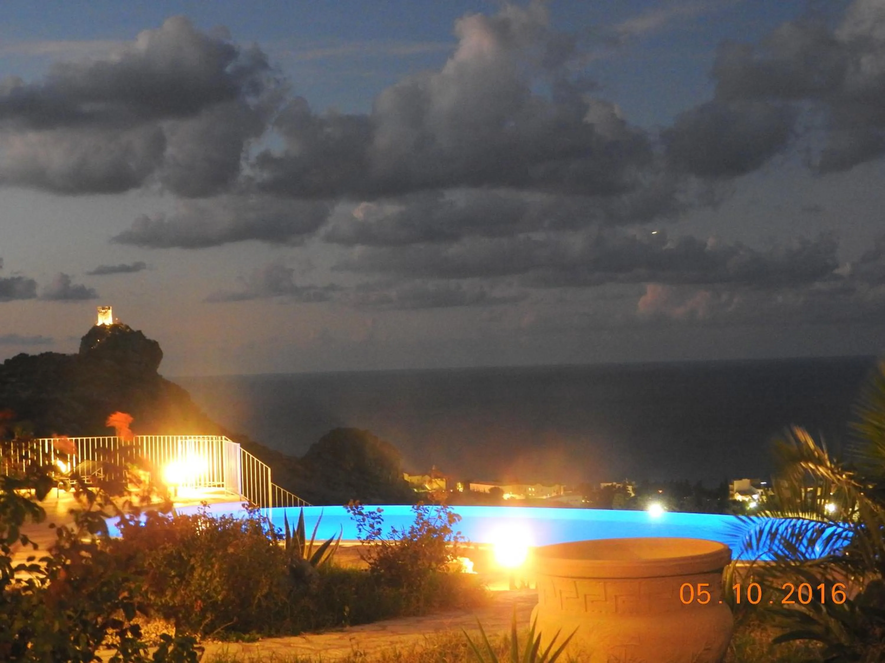 Night in Hotel Antica Cascina Del Golfo