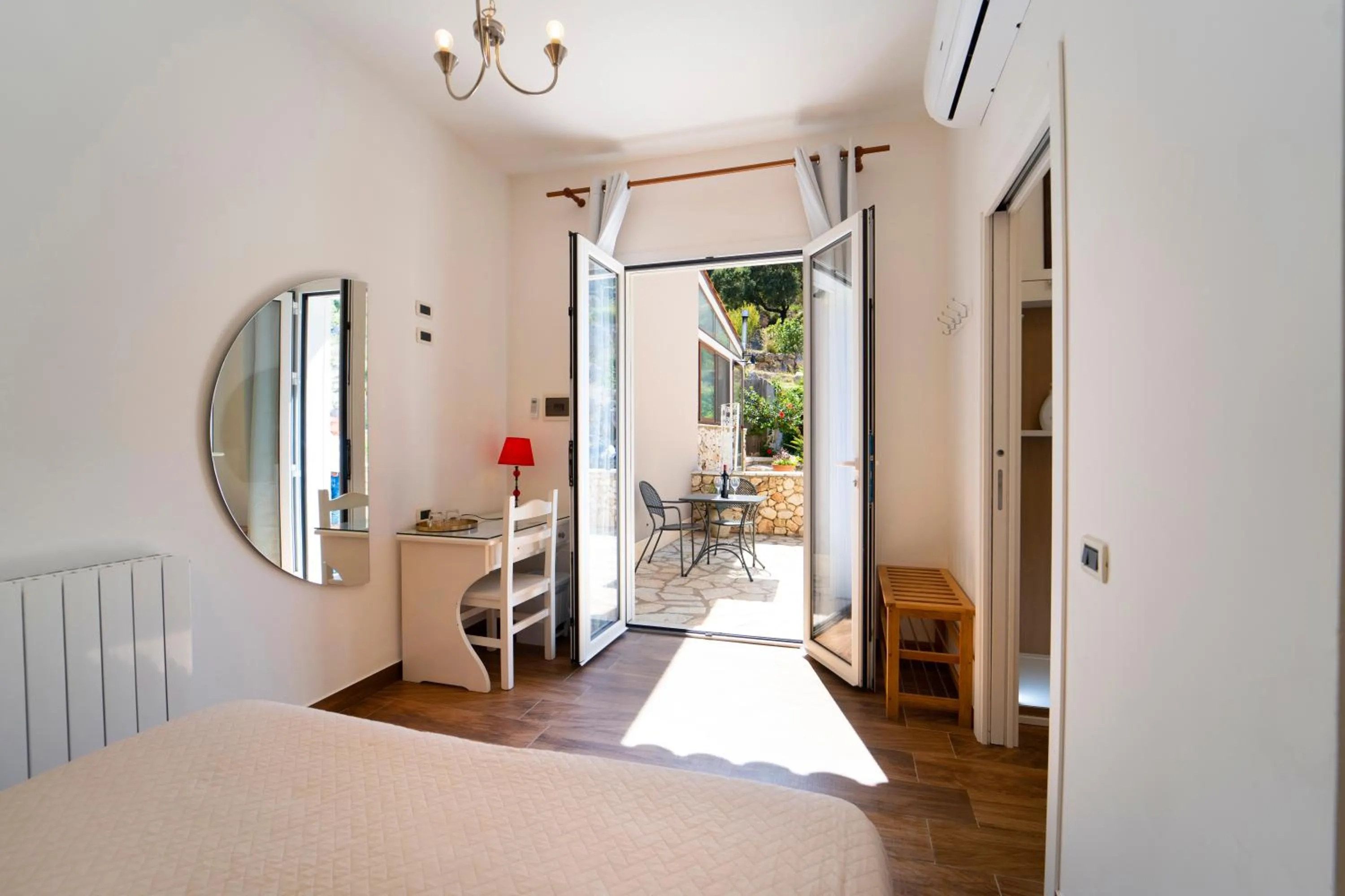 Bed in Hotel Antica Cascina Del Golfo