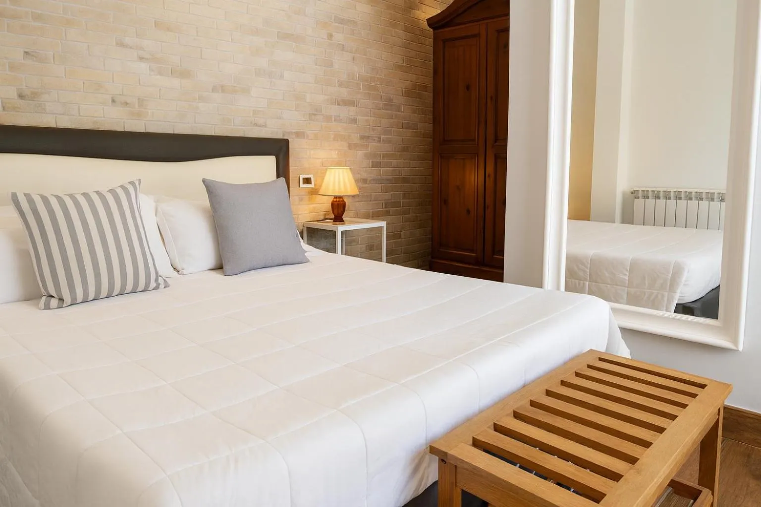 Bed in Hotel Antica Cascina Del Golfo