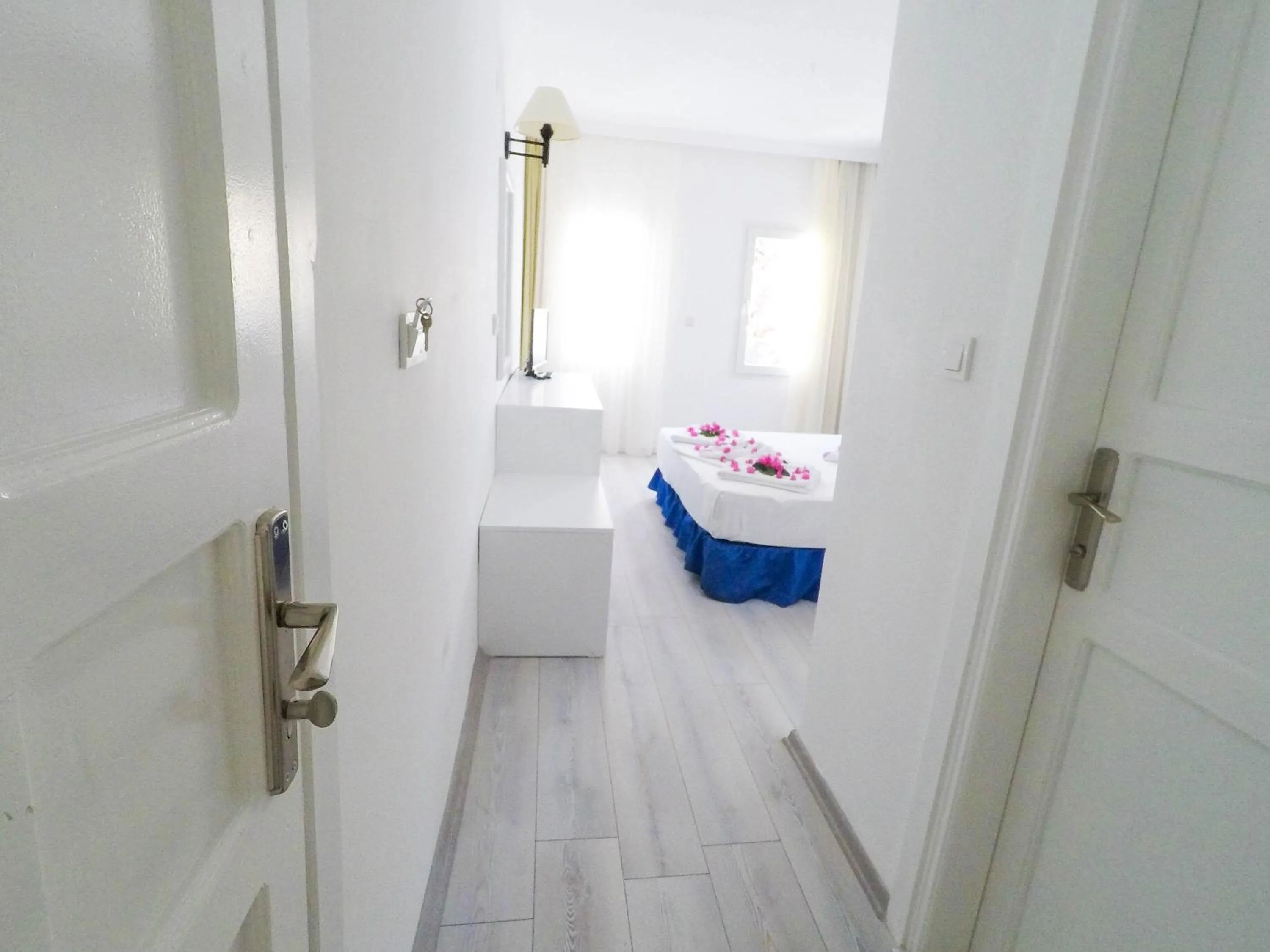 Bedroom, Bed in The Hello Hotel