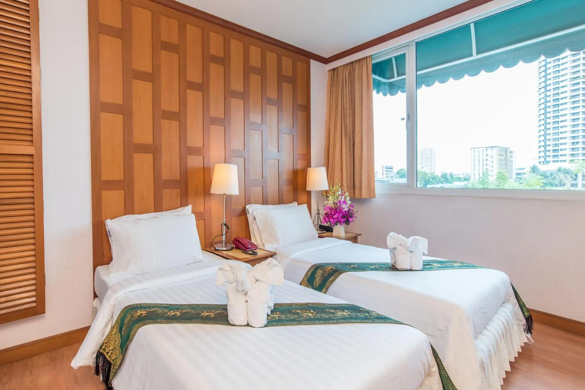 Bed in New Siam Riverside