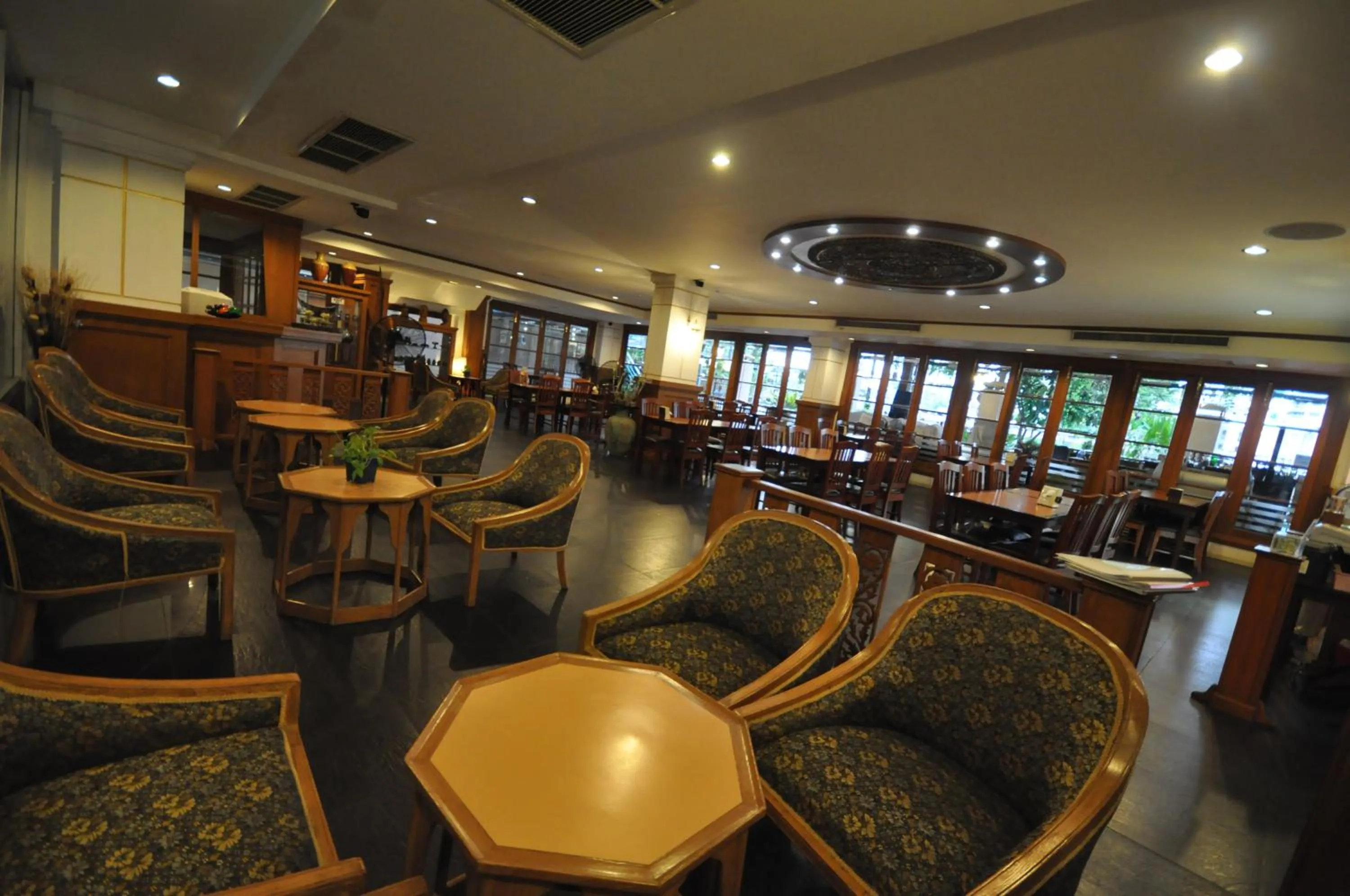 Lounge or bar in New Siam Riverside