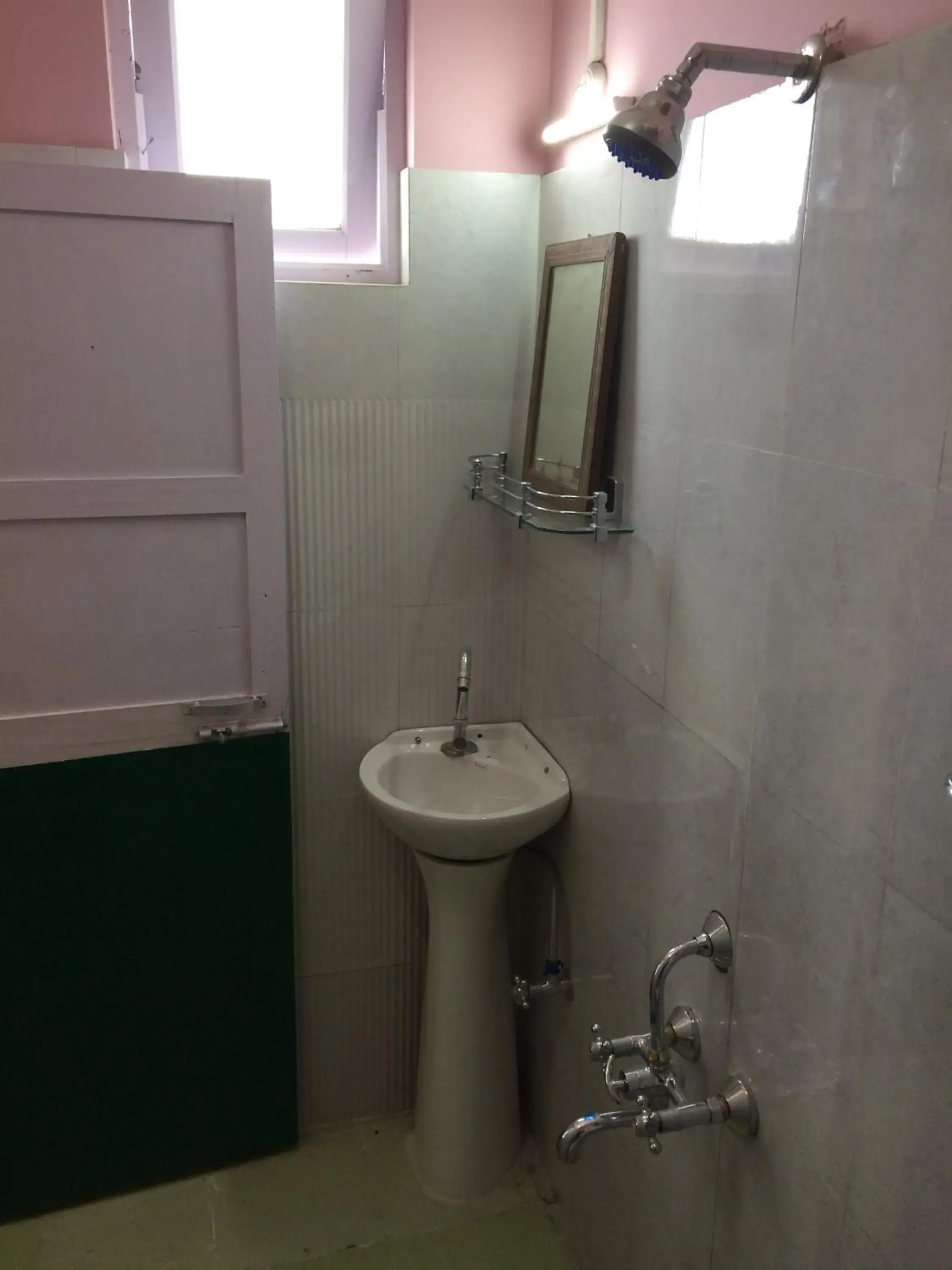 Bathroom in Smriya Homestay Bathroom in Smriya Homestay