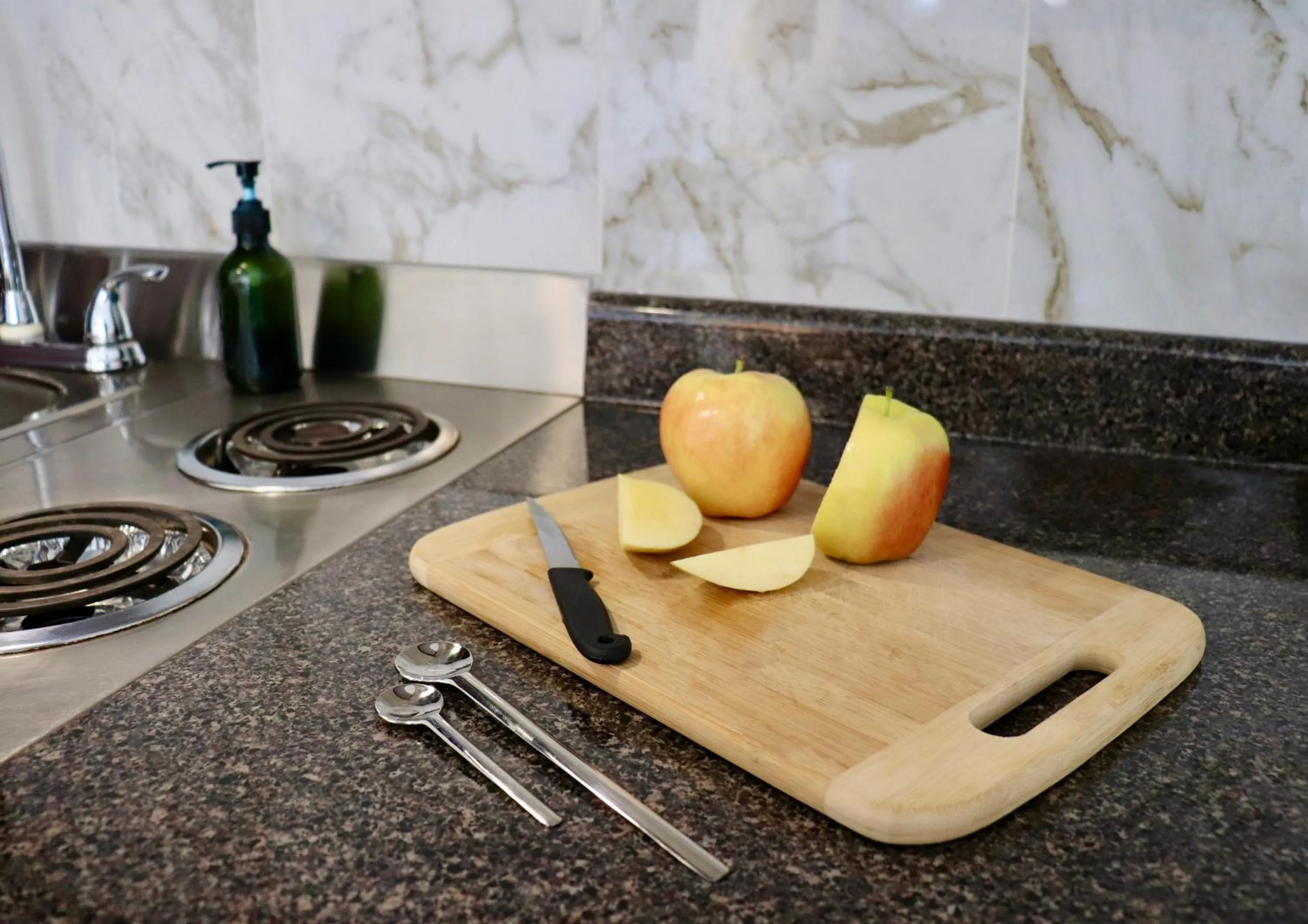 Kitchen or kitchenette in August Jack Inn