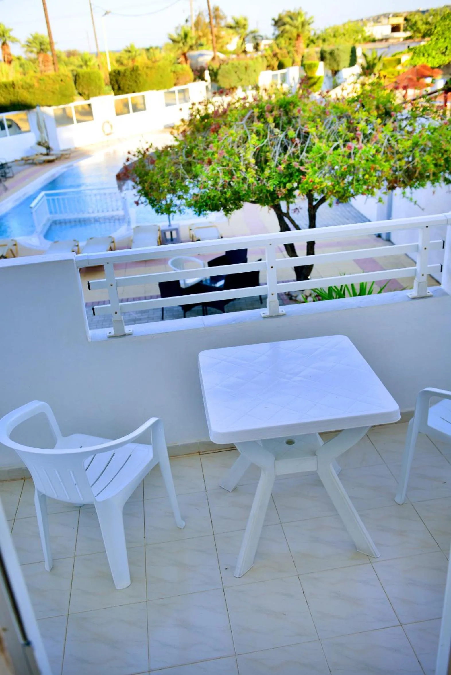 Swimming pool in Maroula Studios