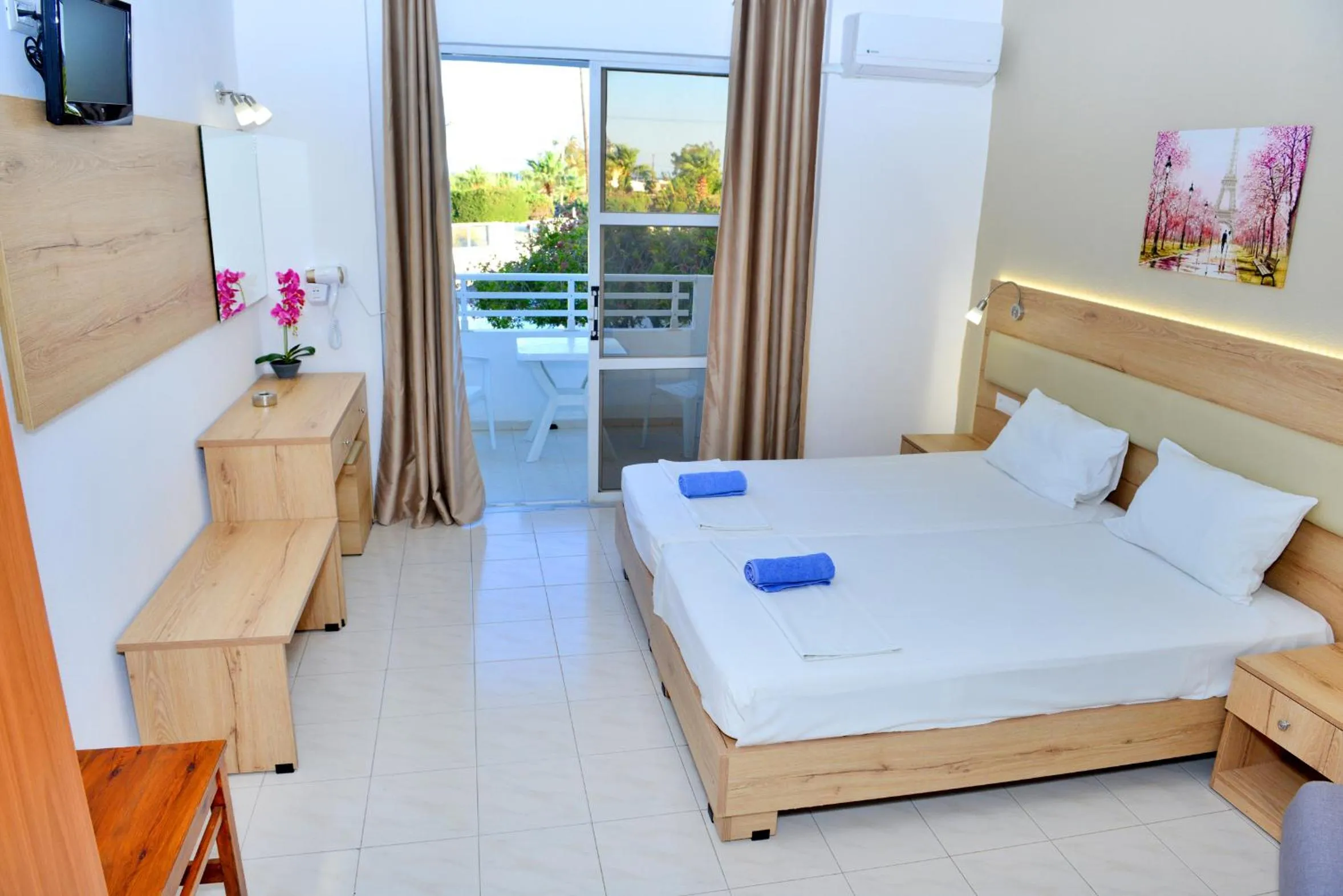 Balcony/Terrace, Bed in Maroula Studios