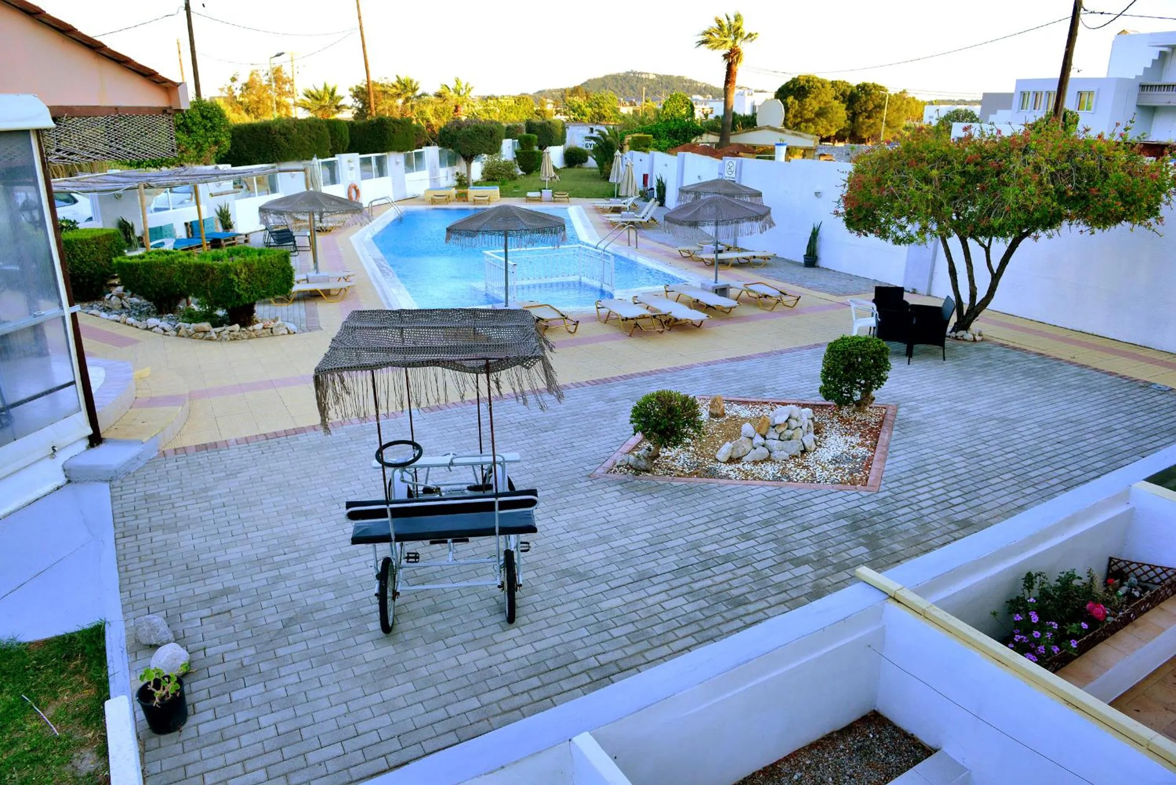 Swimming pool in Maroula Studios