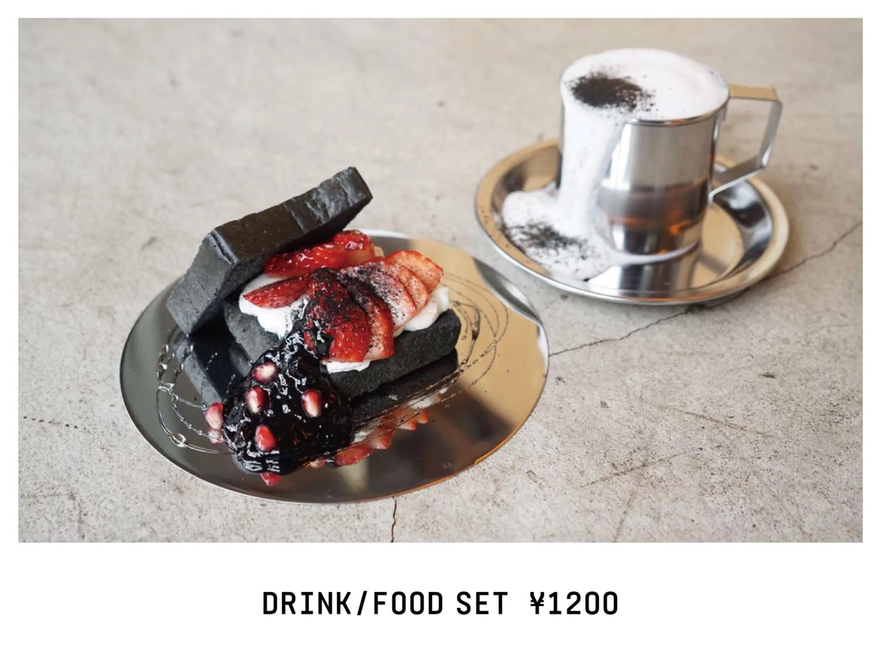 Coffee/tea facilities in Book And Bed Tokyo Shinjuku