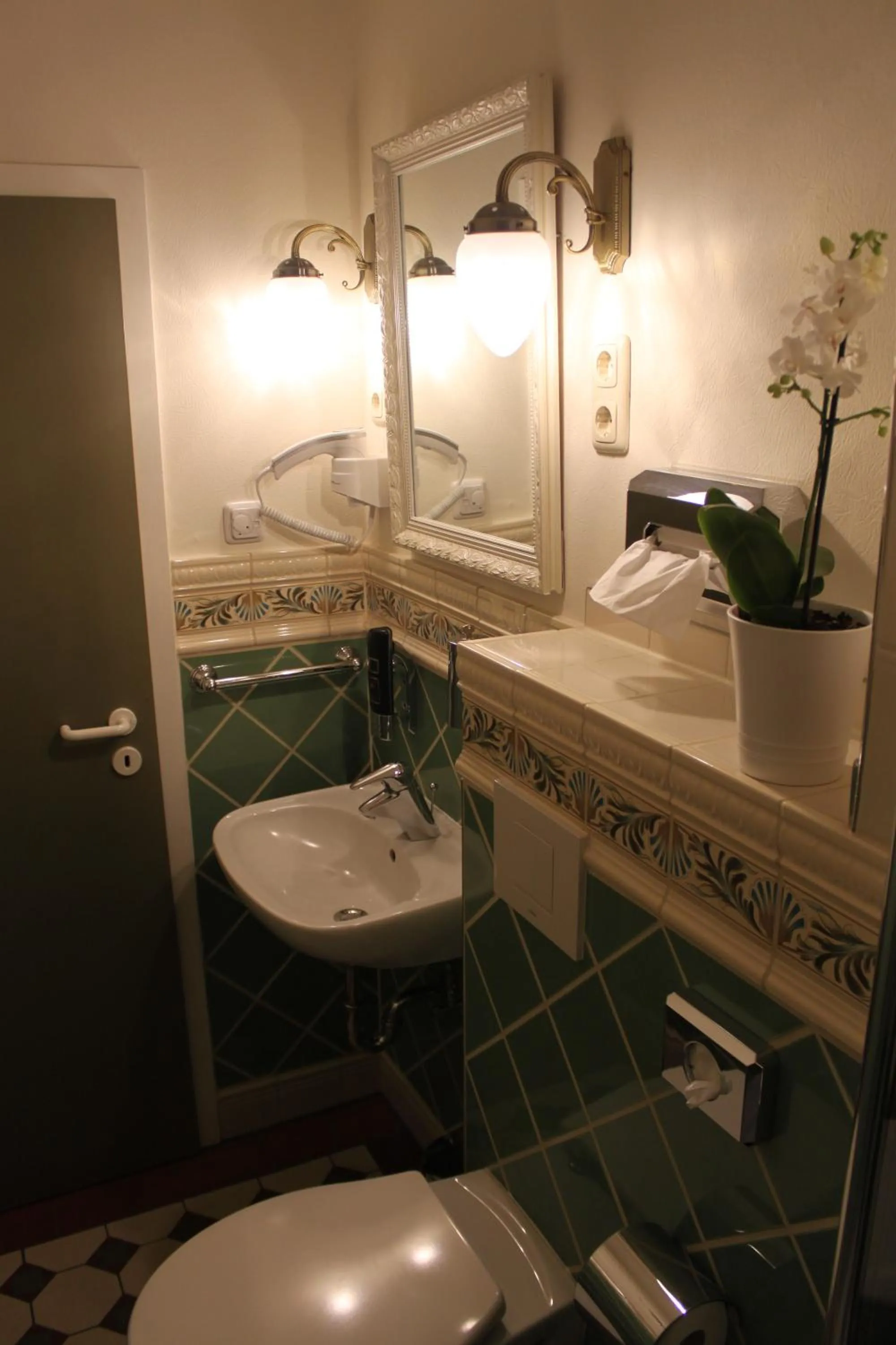 Bathroom in Stadtparkhotel Alexandra