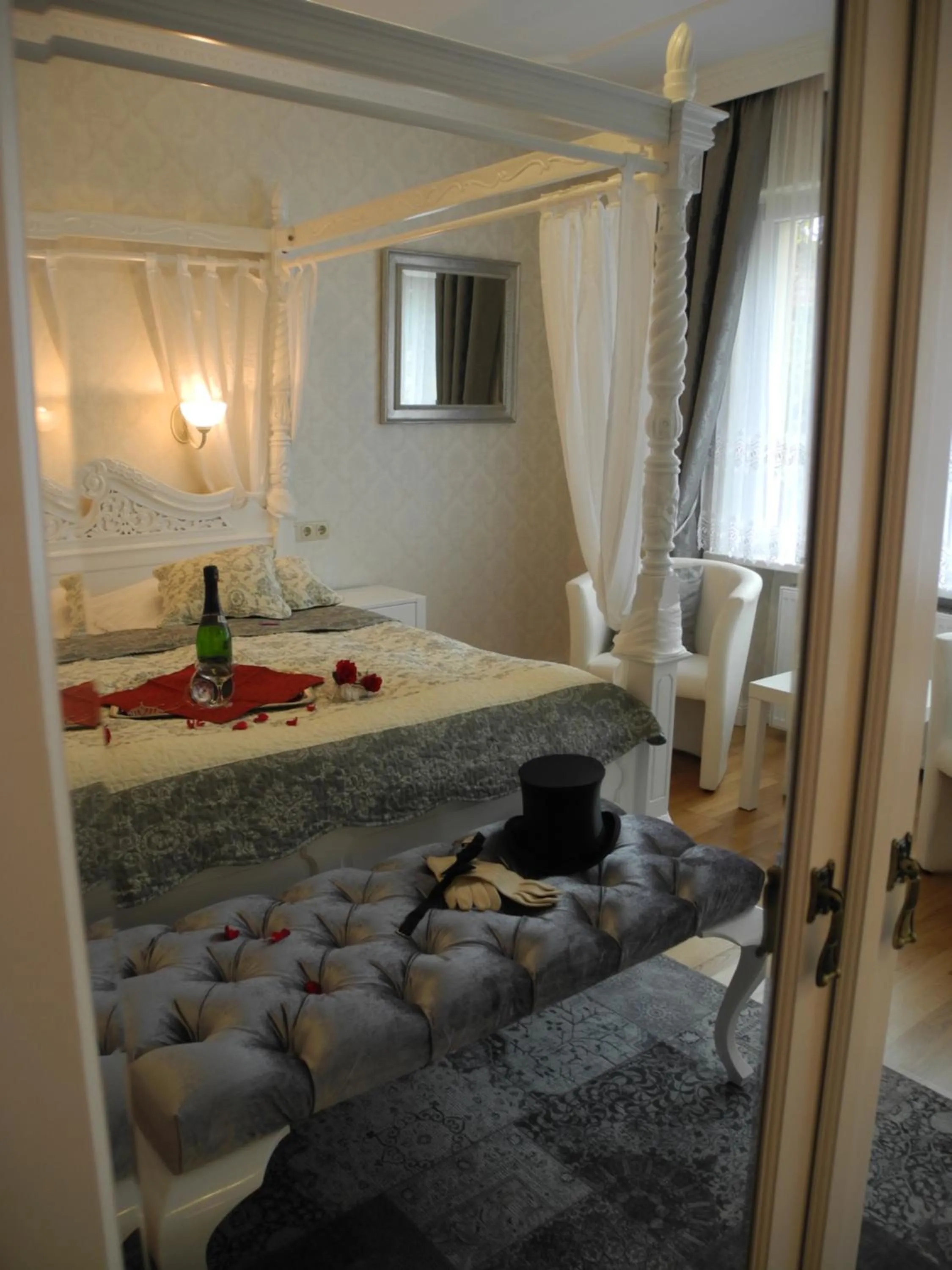 Photo of the whole room, Bed in Stadtparkhotel Alexandra