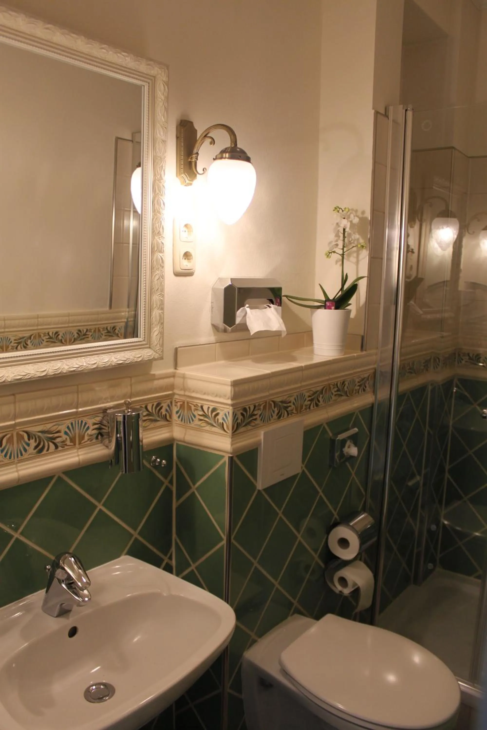 Bathroom in Stadtparkhotel Alexandra