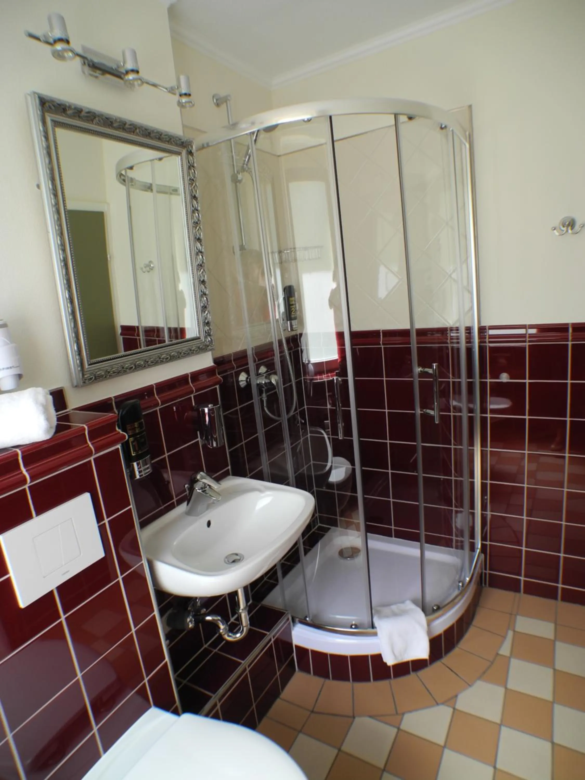Bathroom in Stadtparkhotel Alexandra
