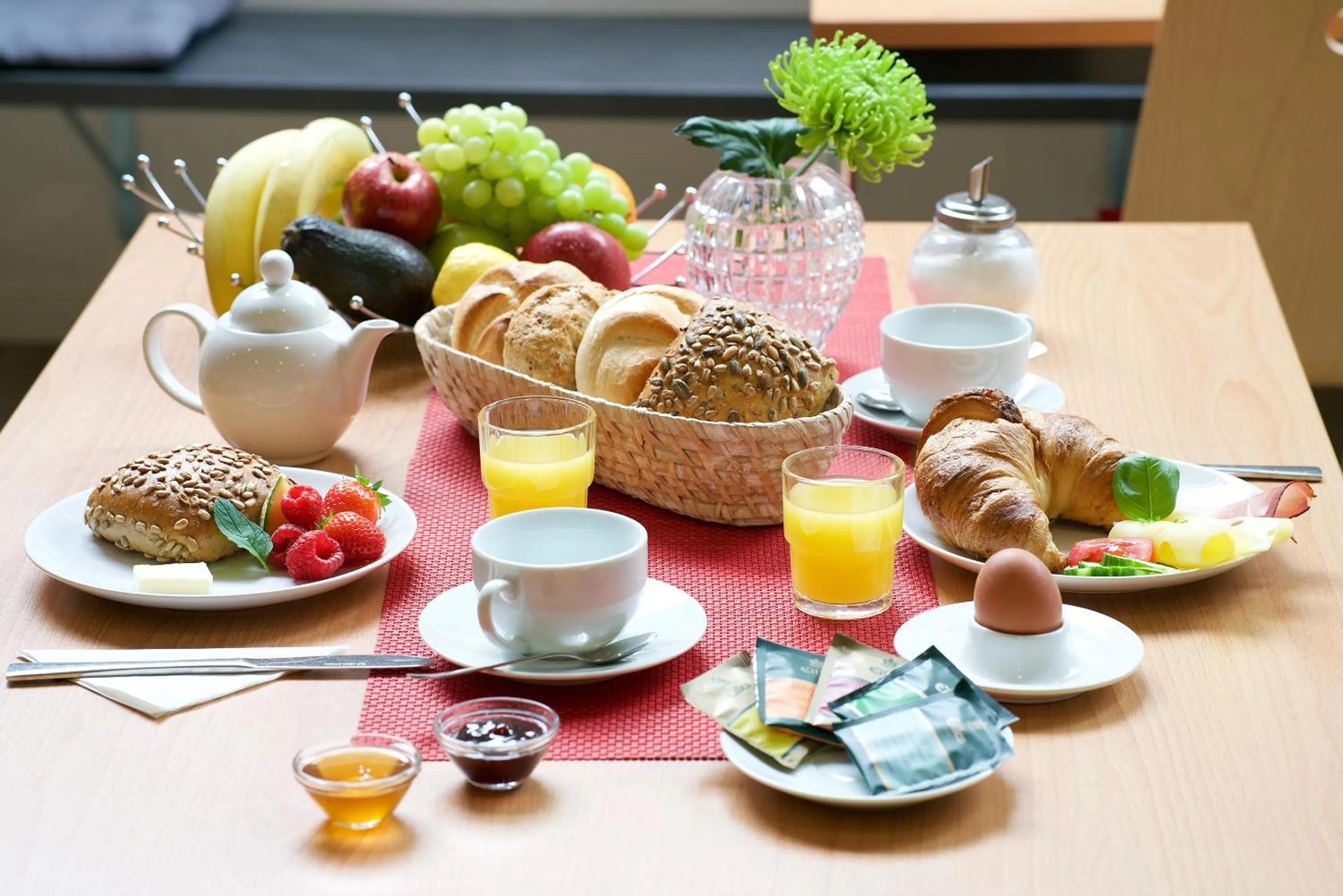 Breakfast in Bed & Breakfast Rotes Haus