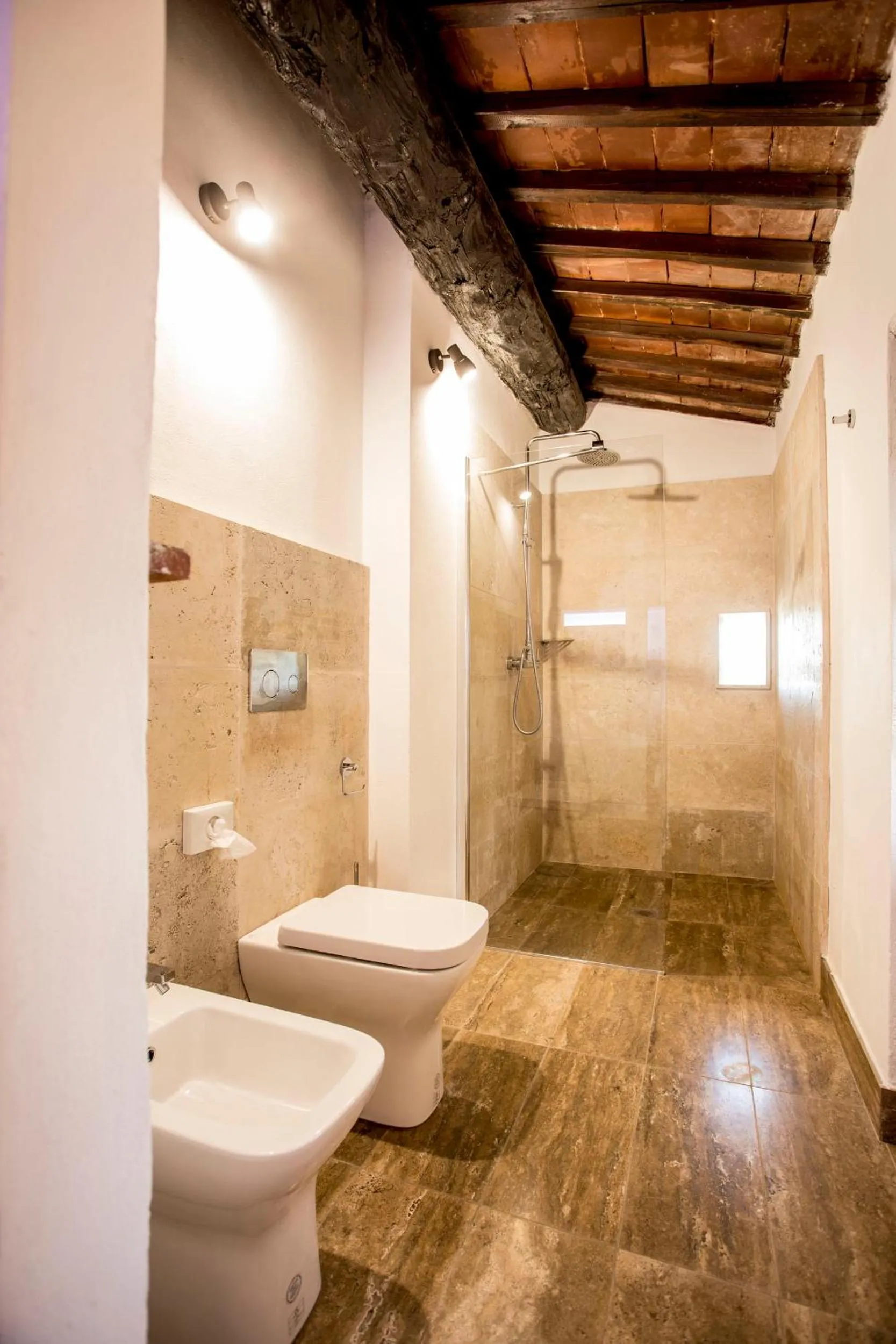 Shower in Borgo Il Poggiaccio Residenza Turistico Alberghiera