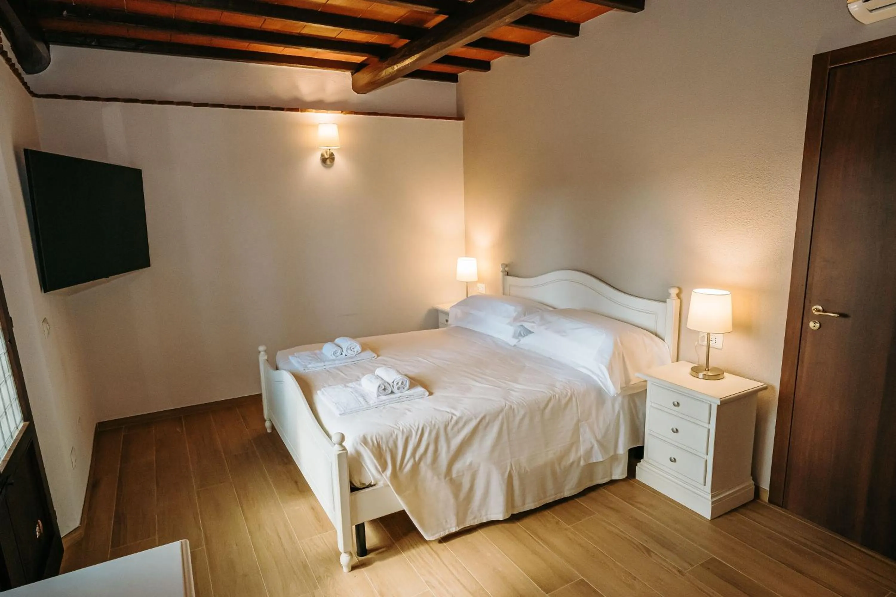 Bed in Borgo Il Poggiaccio Residenza Turistico Alberghiera