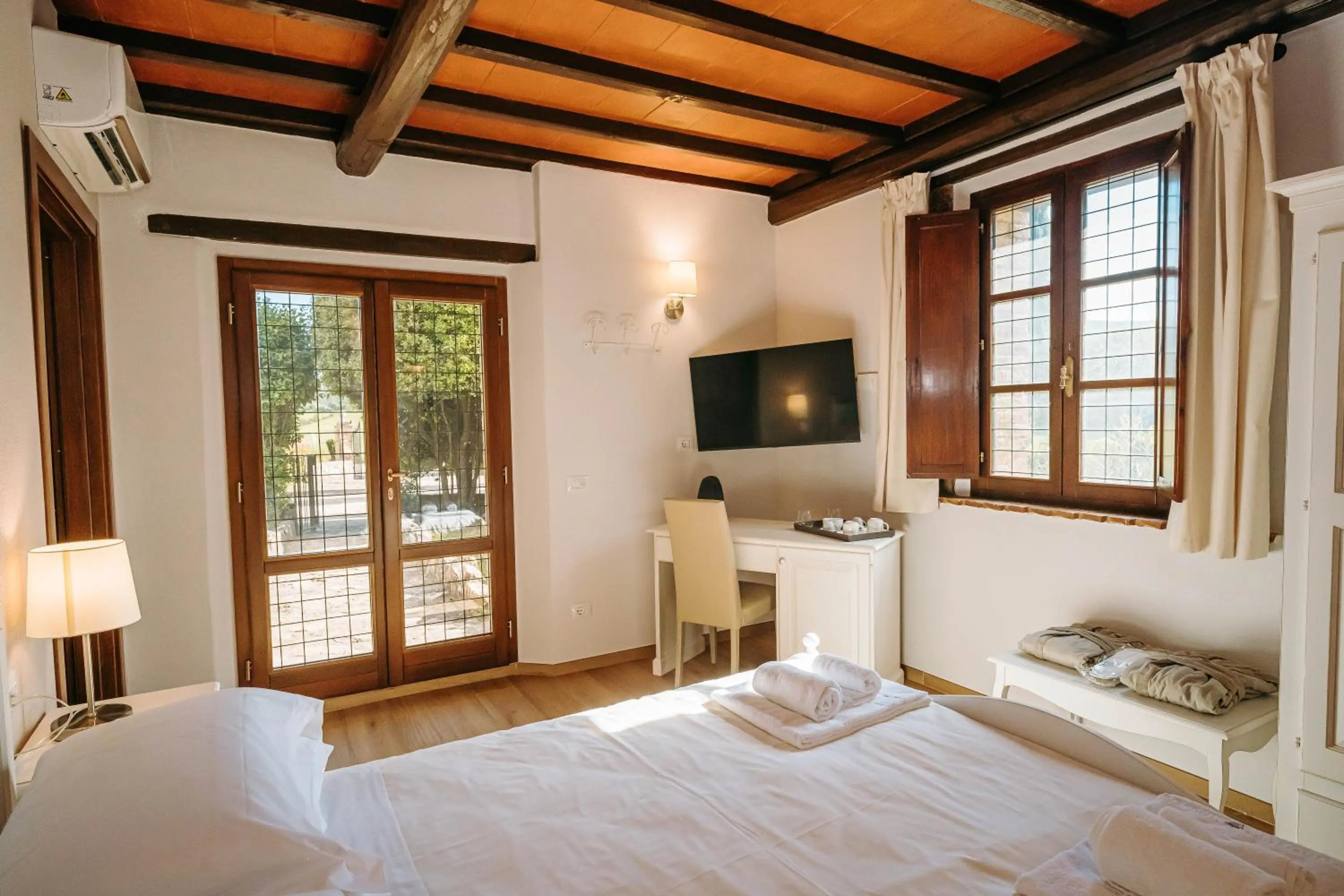 Bed in Borgo Il Poggiaccio Residenza Turistico Alberghiera