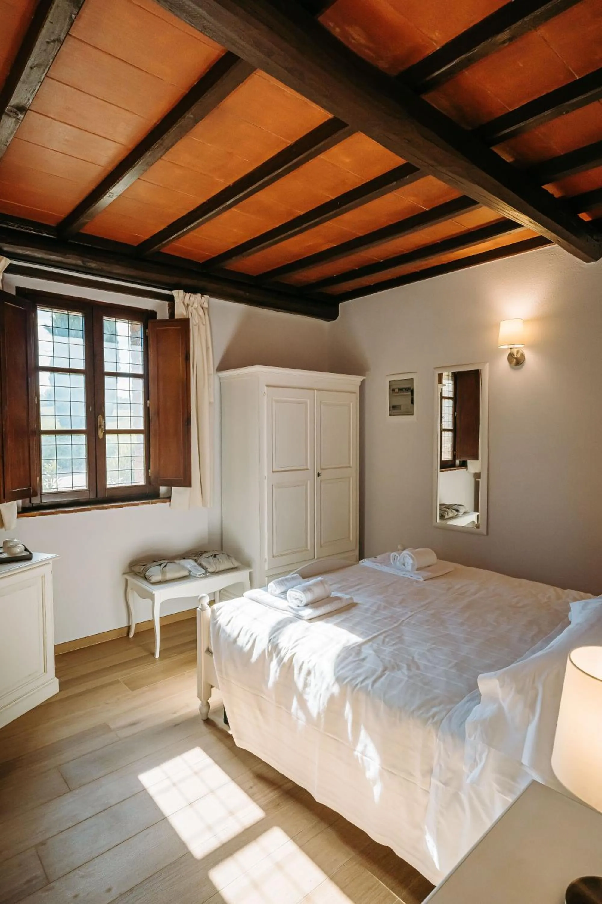 Bed in Borgo Il Poggiaccio Residenza Turistico Alberghiera