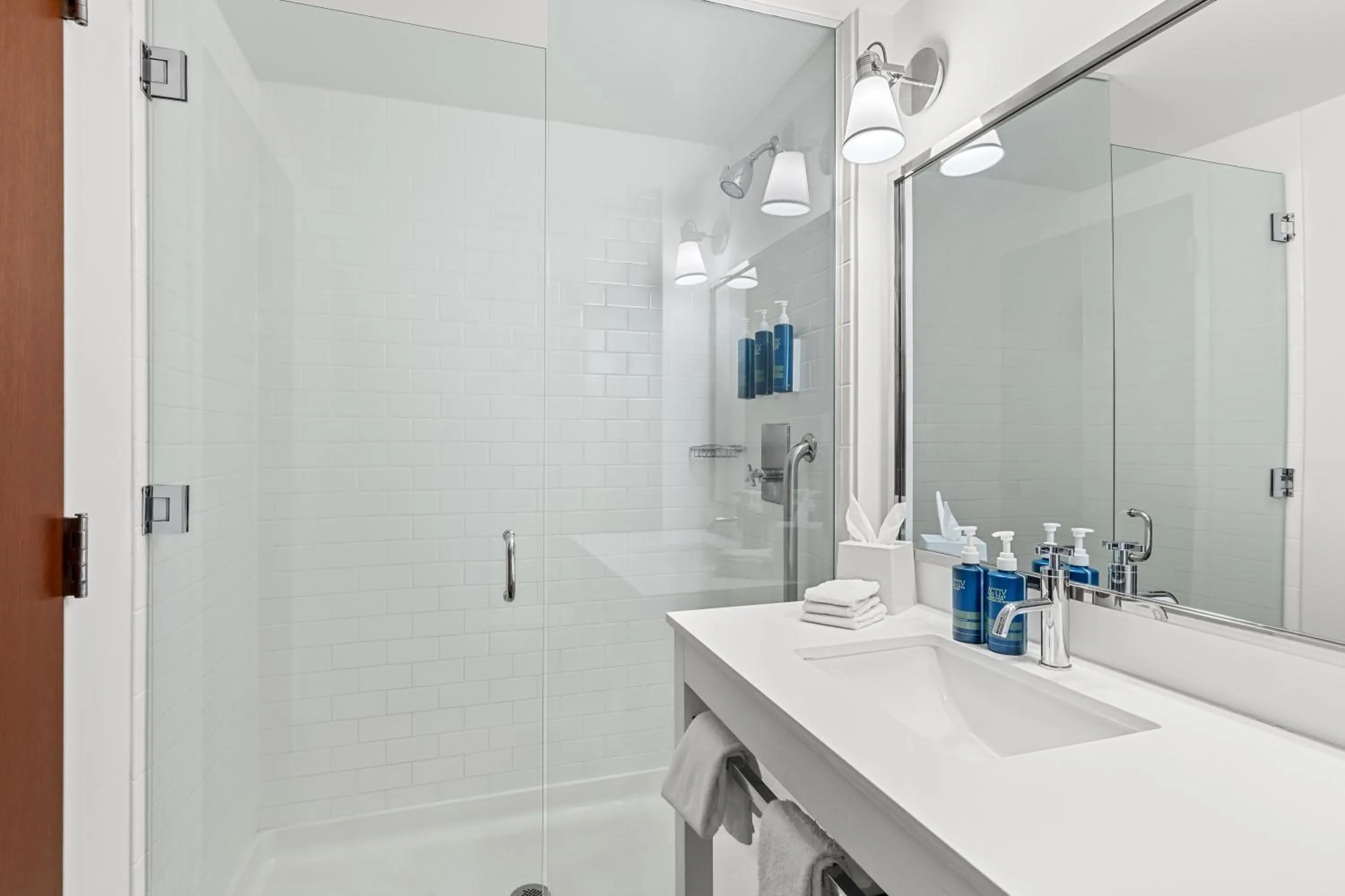 Shower in Four Points by Sheraton Oklahoma City Quail Springs