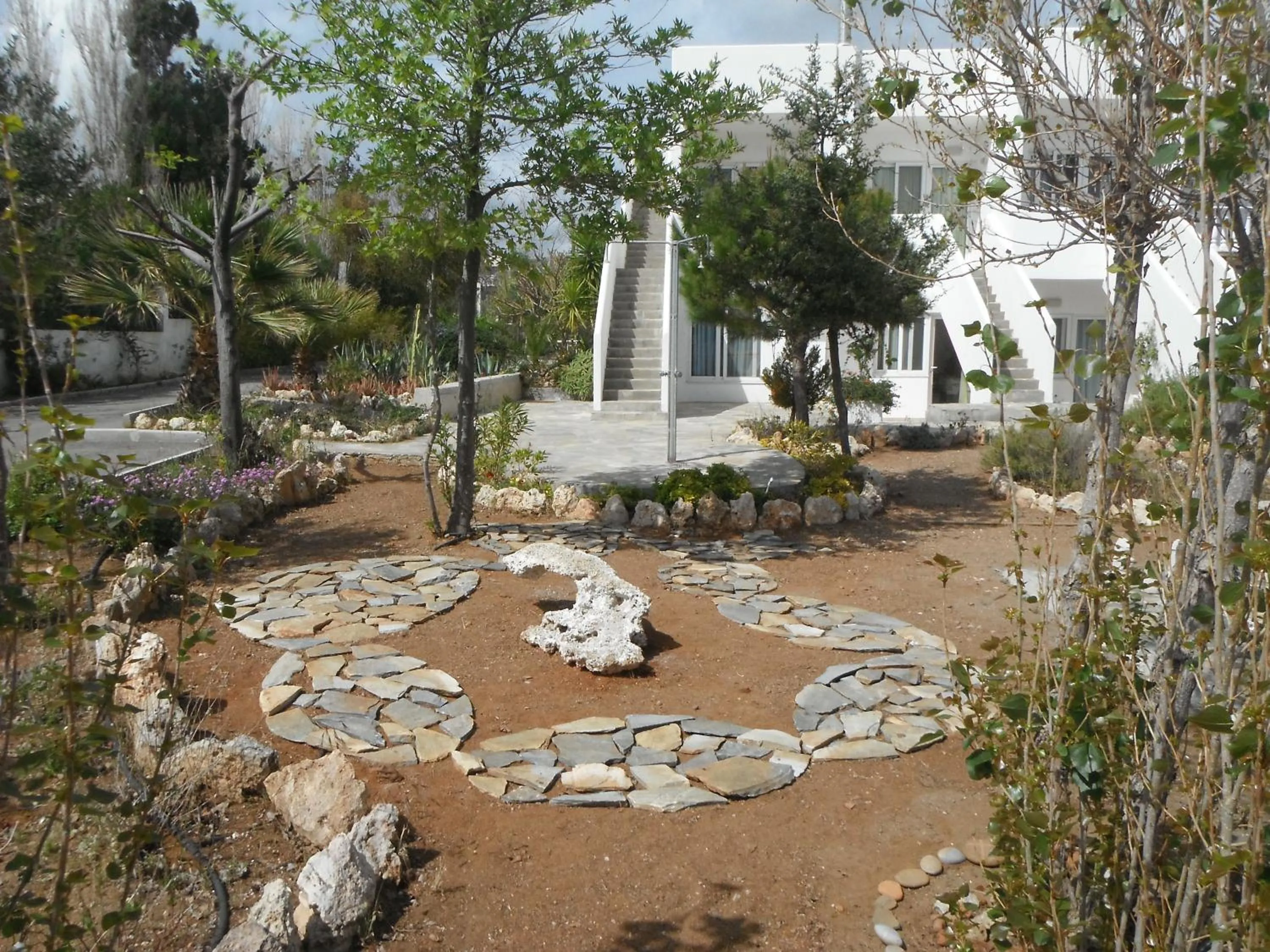 Garden in Mandorla Apartments