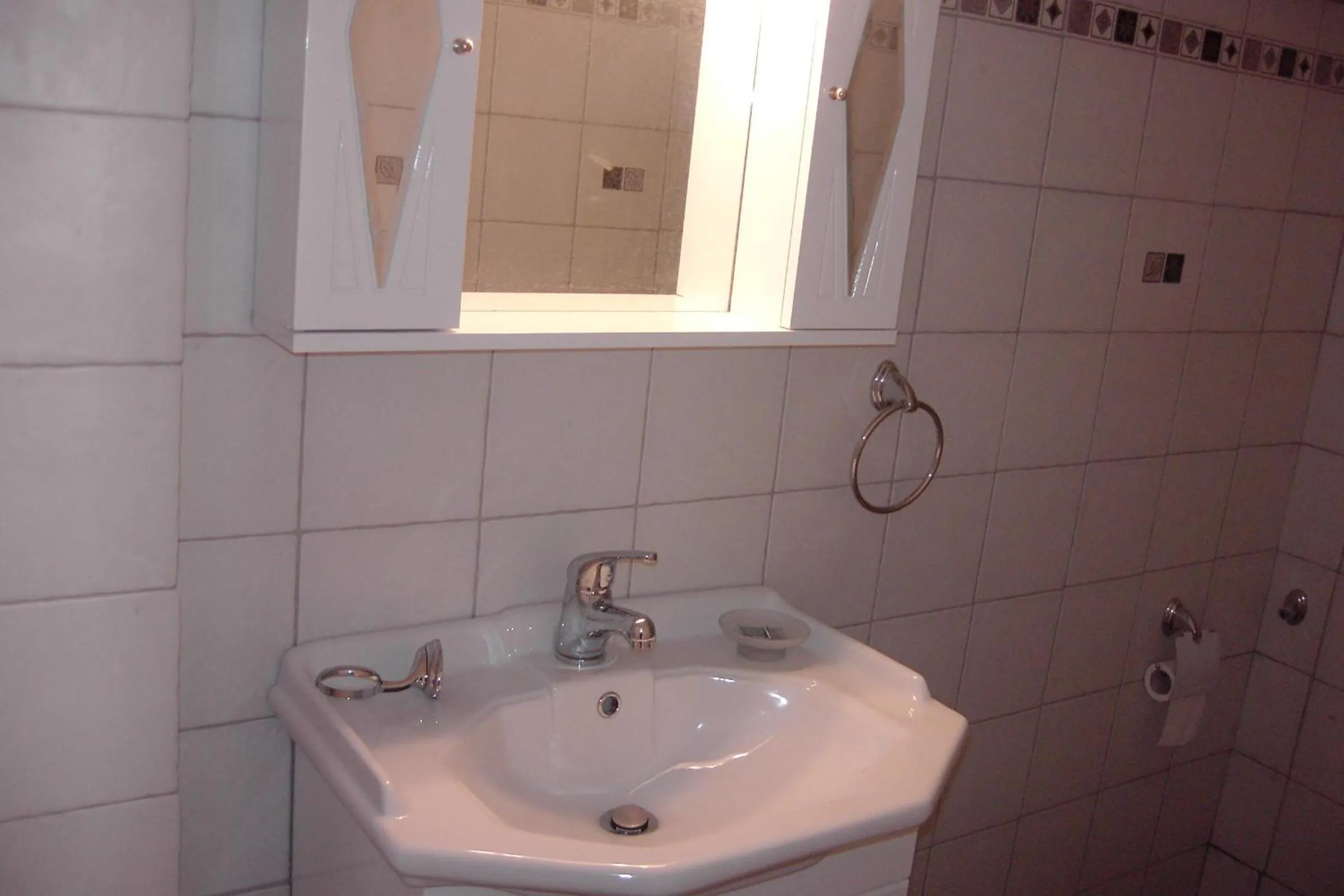 Bathroom in Mandorla Apartments