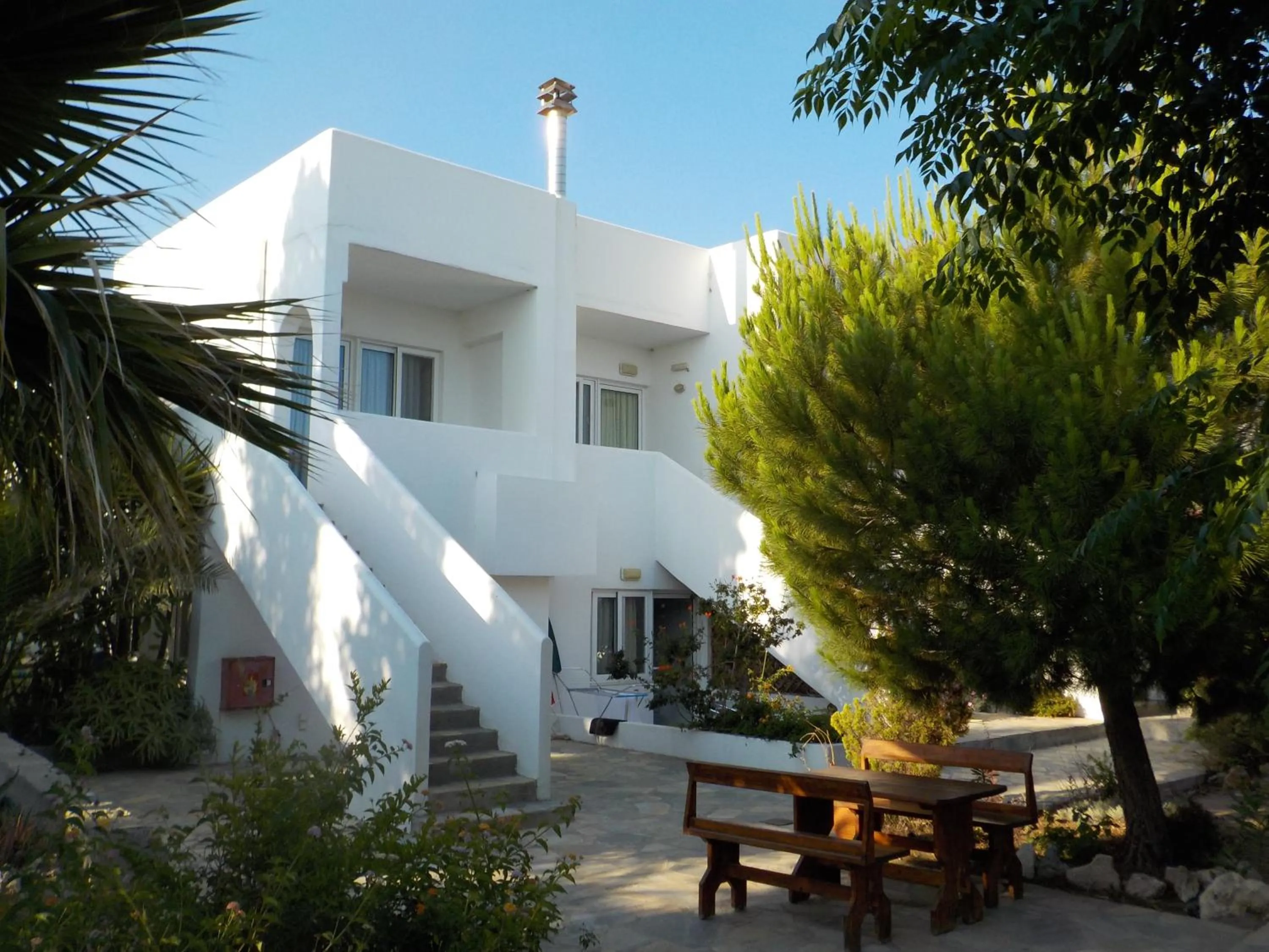Garden in Mandorla Apartments