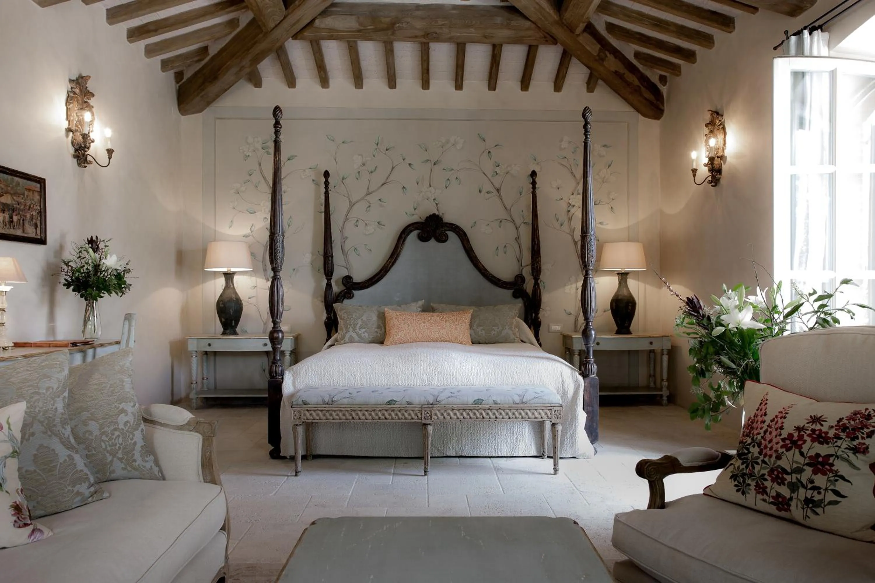 Superior King Suite in Borgo Santo Pietro