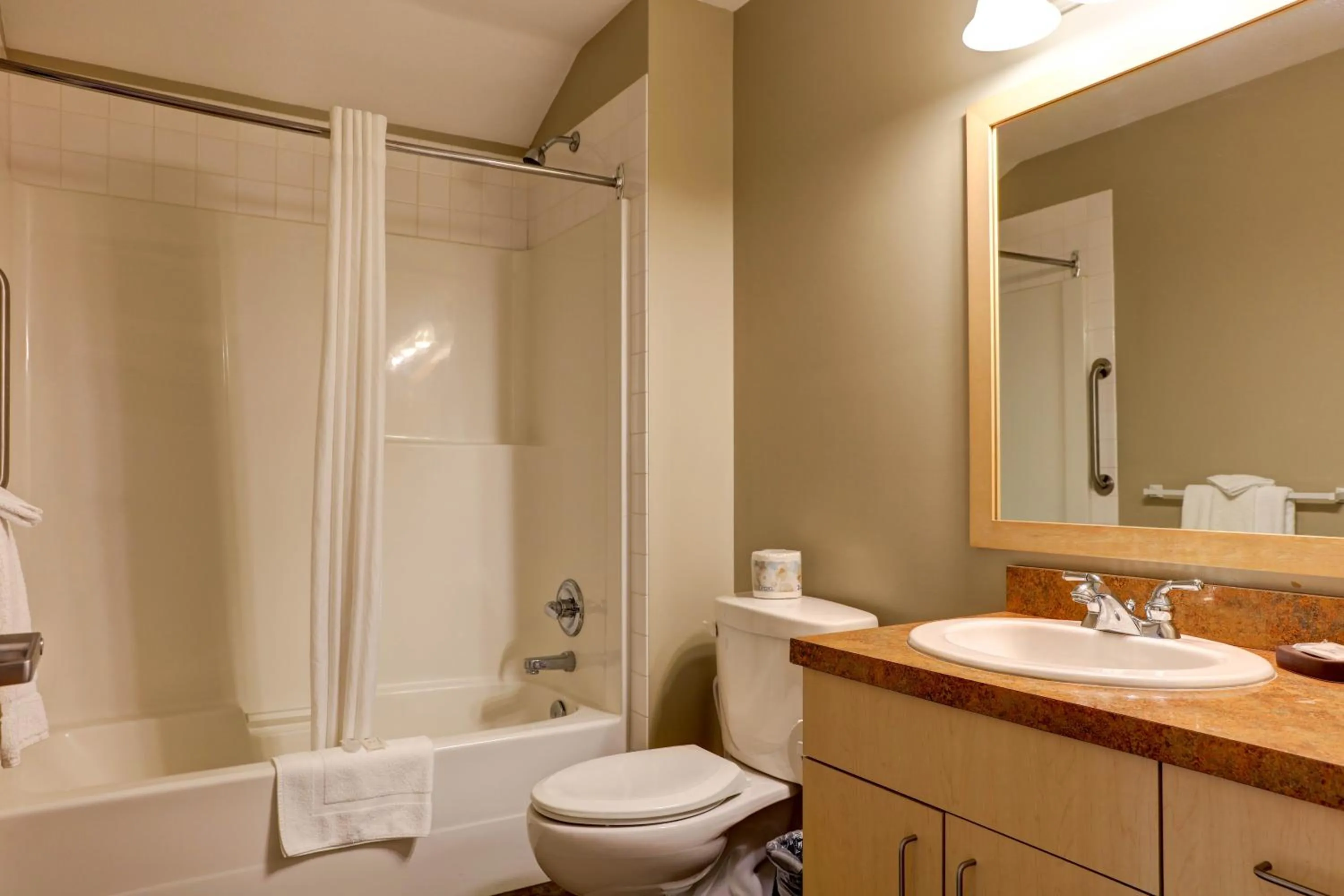 Bathroom in Vedder River Inn