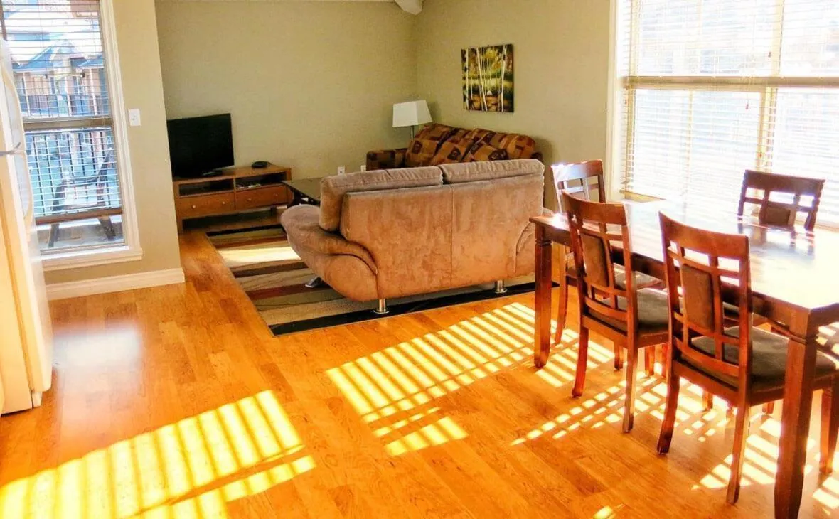 Dining area in Vedder River Inn
