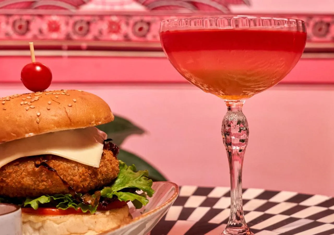 Food in Bloom Boutique l Lake Pichola