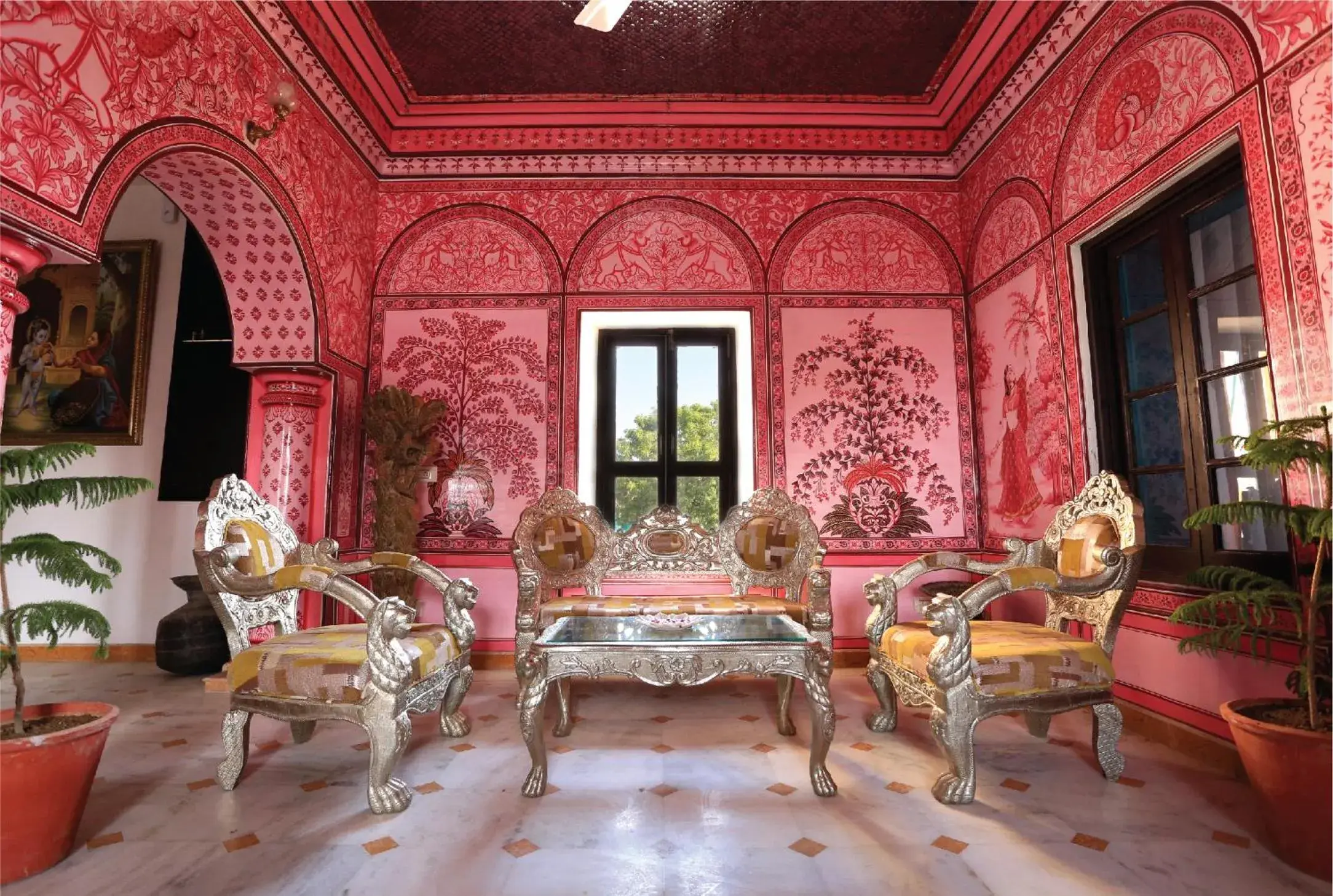 Lounge or bar in Bloom Boutique l Lake Pichola Lounge or bar in Bloom Boutique l Lake Pichola