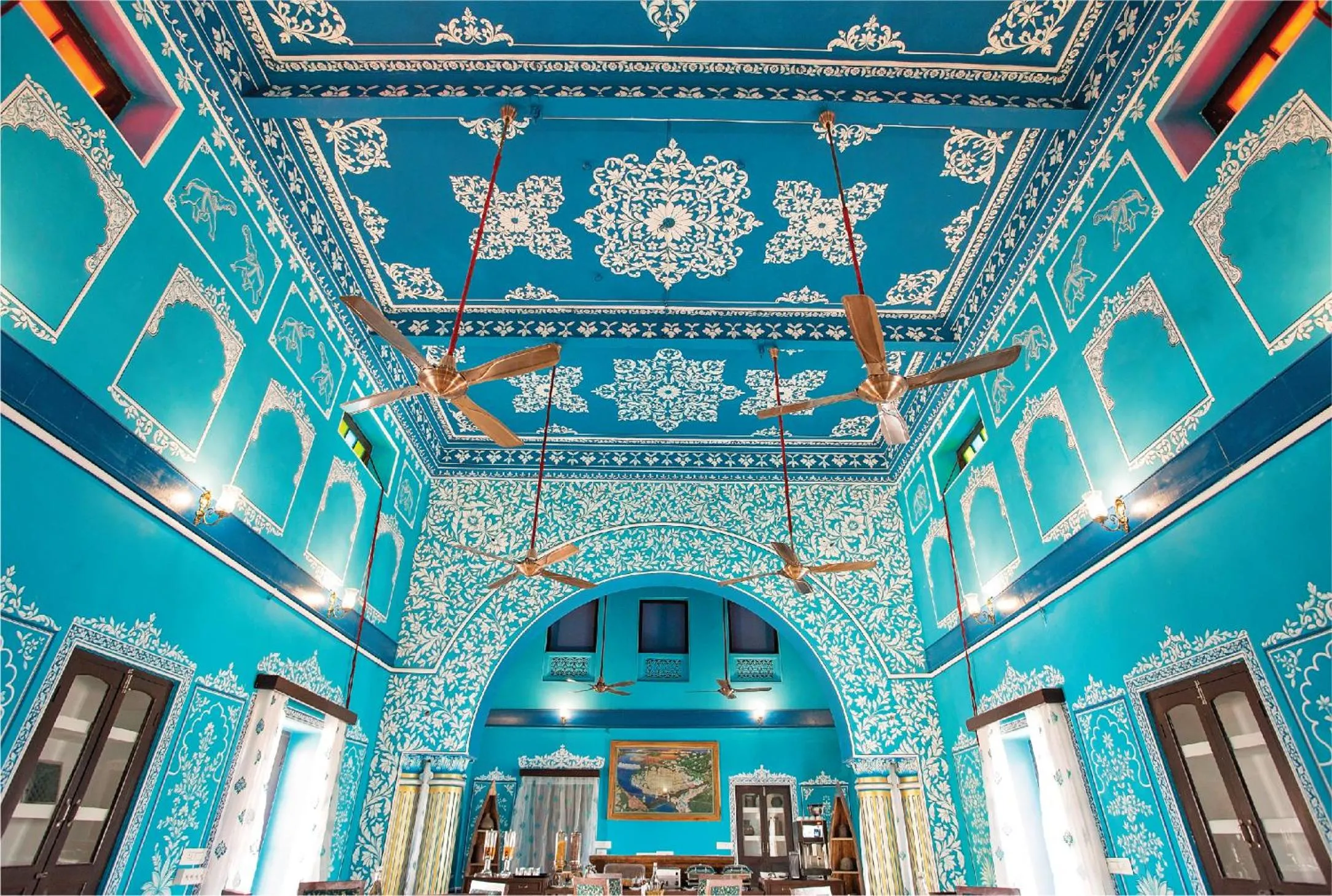 Restaurant/places to eat in Bloom Boutique l Lake Pichola