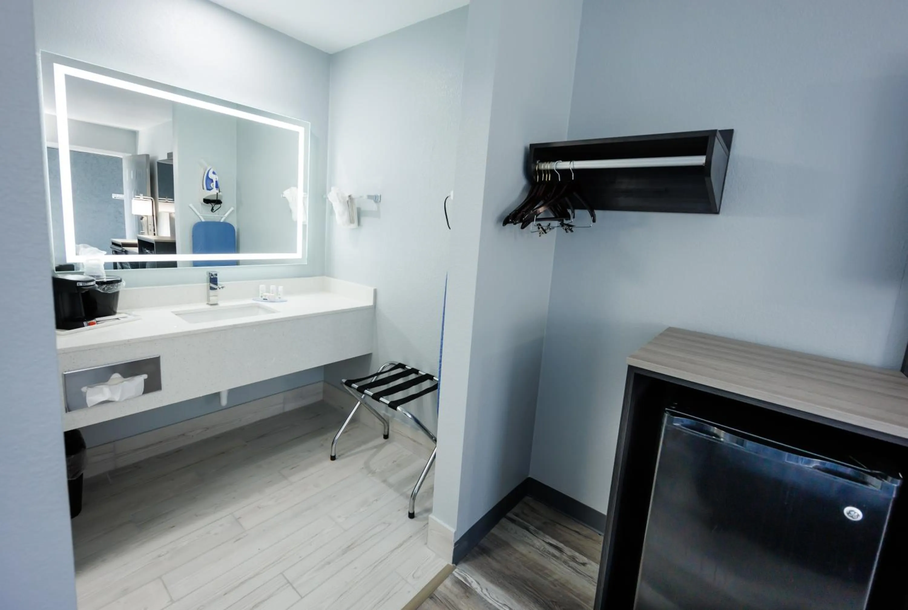 Bathroom in Baymont by Wyndham Branson Thousand Hills