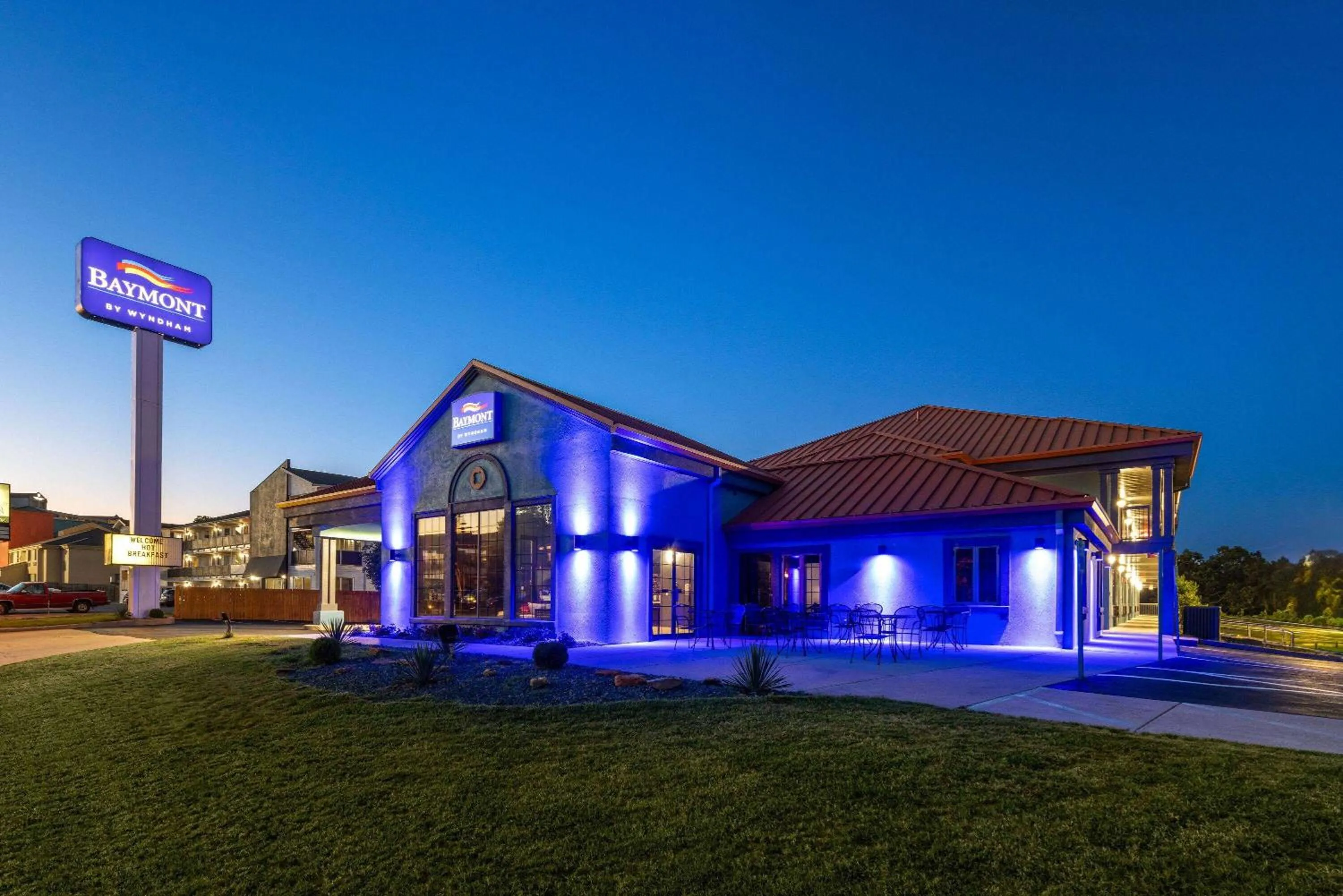 Property building in Baymont by Wyndham Branson Thousand Hills