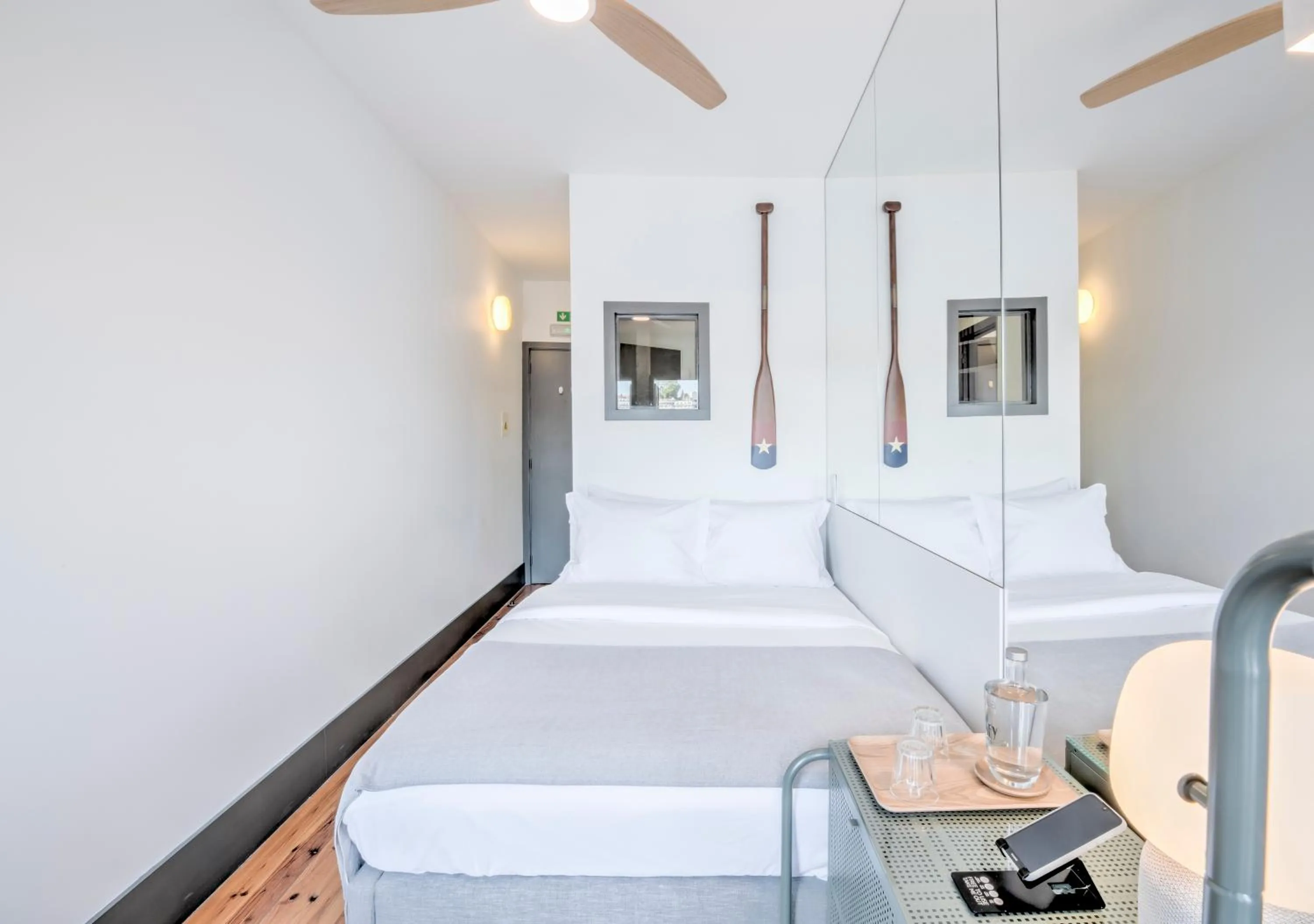 Bed in Oporto Street Fonte Taurina - Riverfront Suites