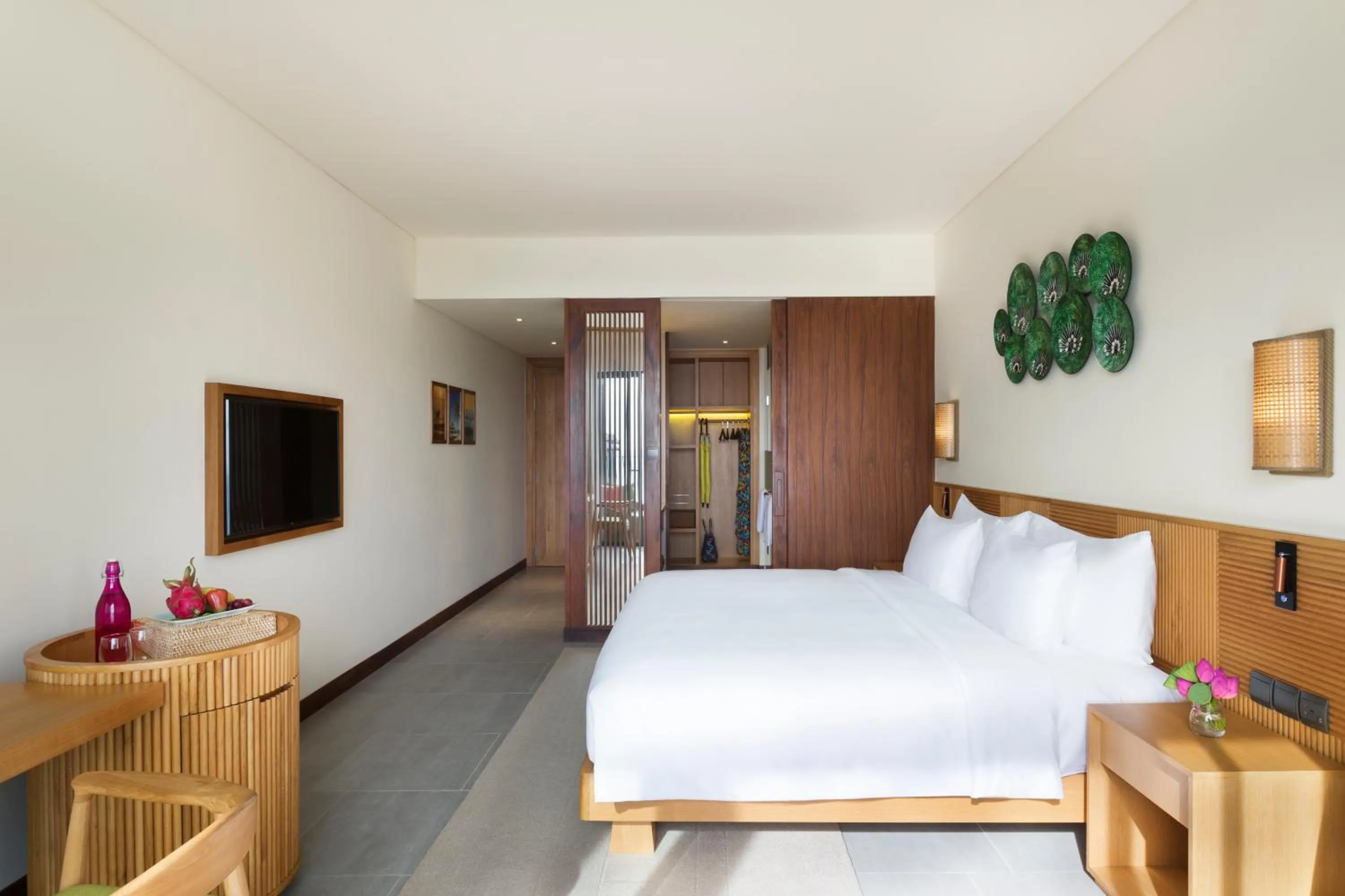 Photo of the whole room, Bed in Dusit Princess Moonrise Beach Resort