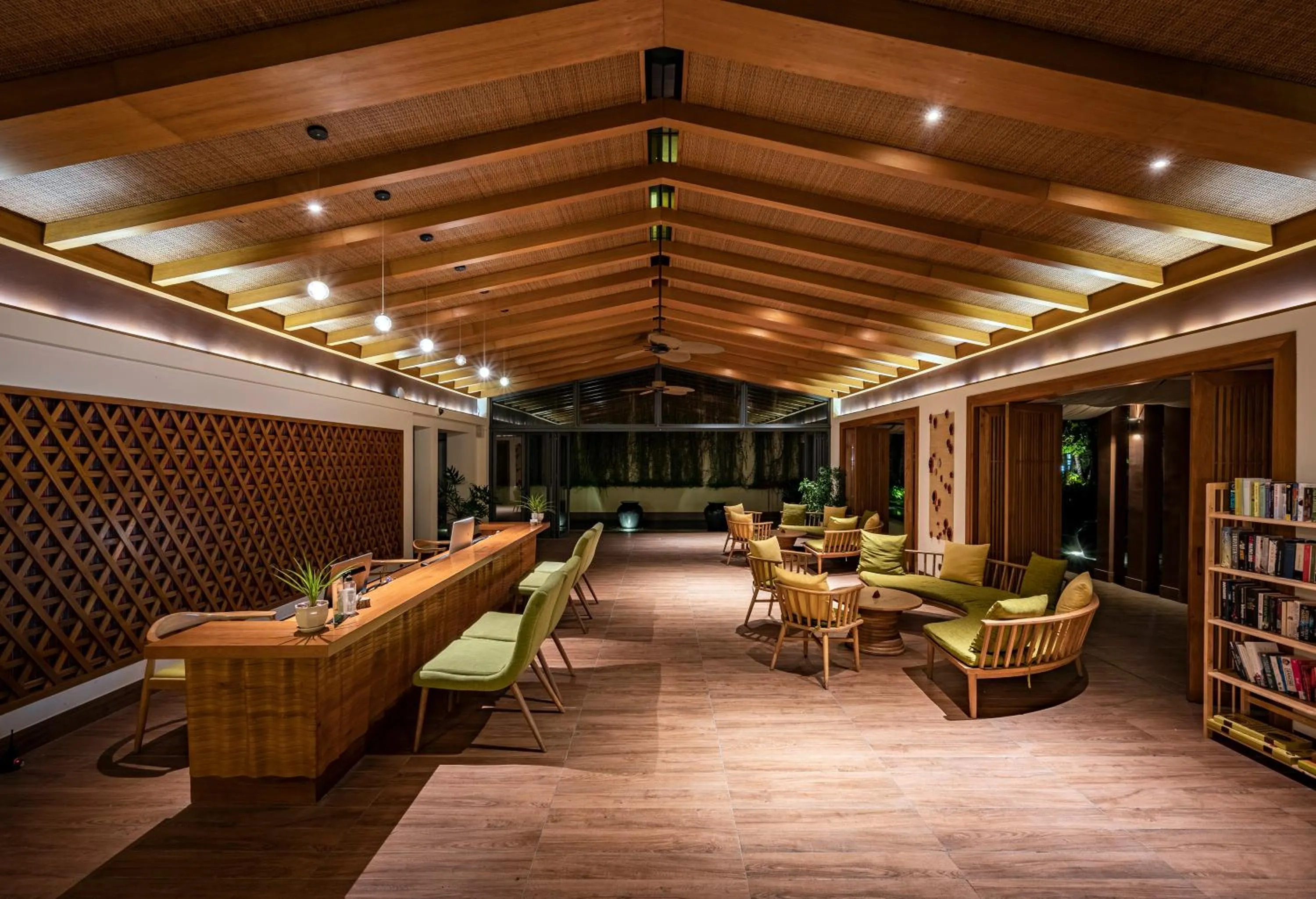 Lobby or reception in Dusit Princess Moonrise Beach Resort