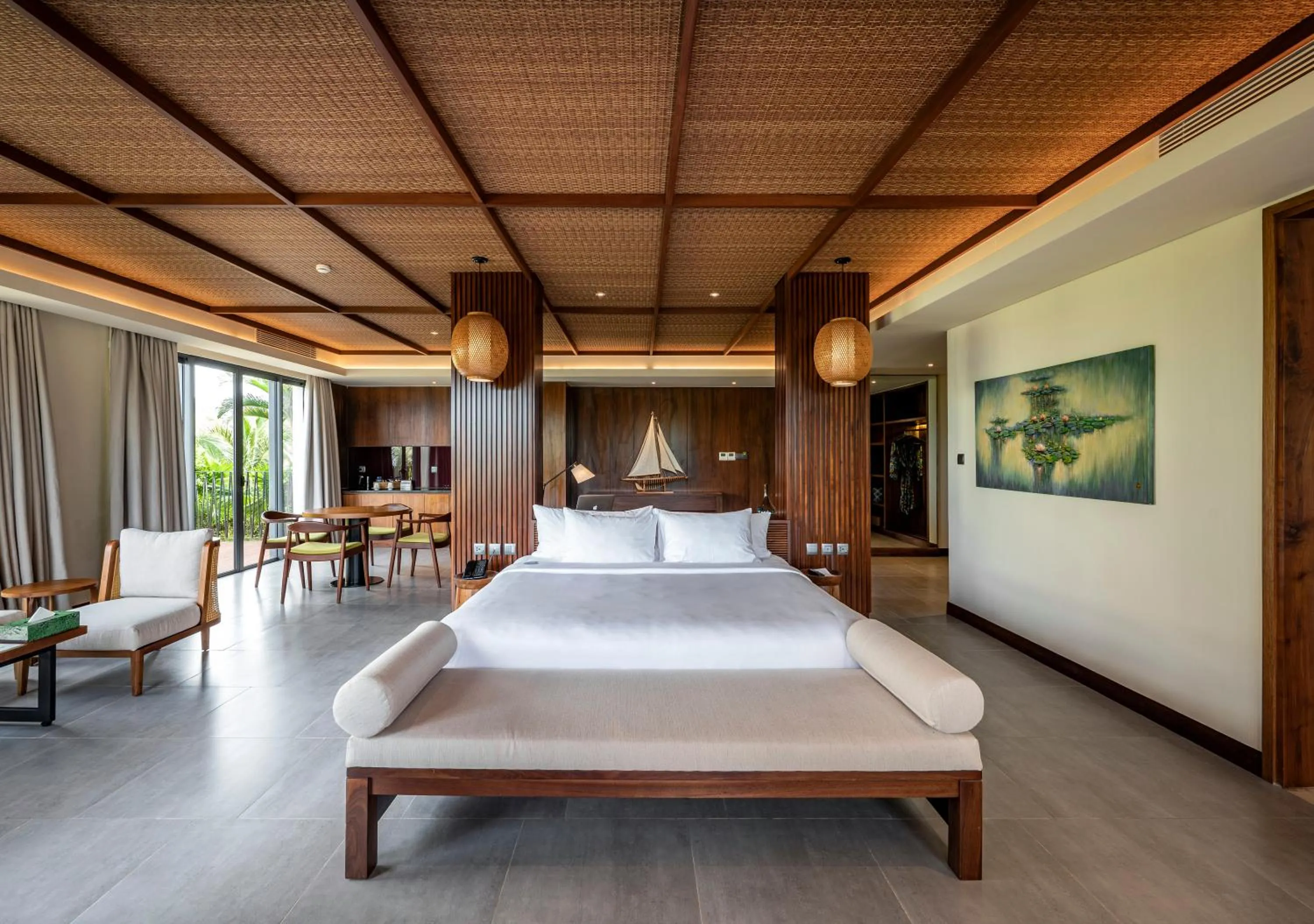 Photo of the whole room, Bed in Dusit Princess Moonrise Beach Resort