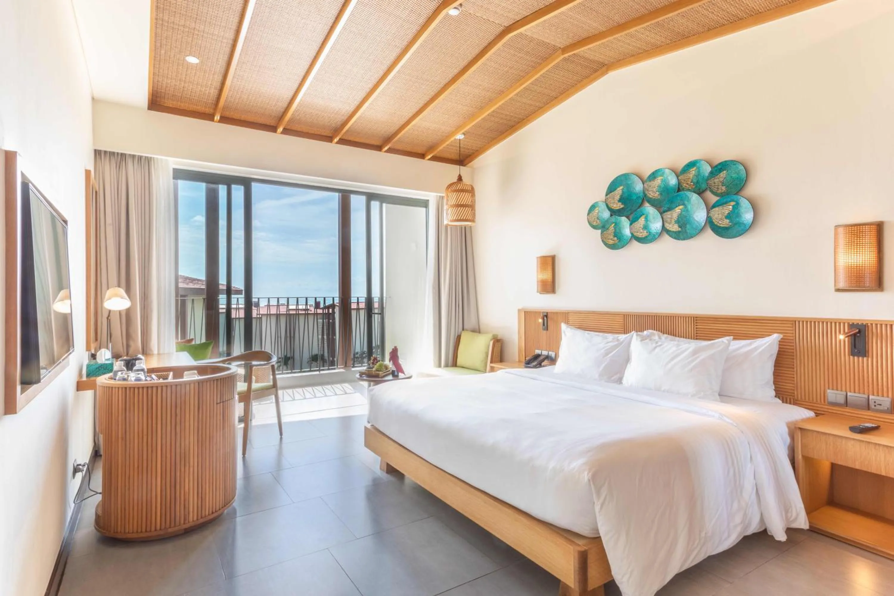 Photo of the whole room, Bed in Dusit Princess Moonrise Beach Resort