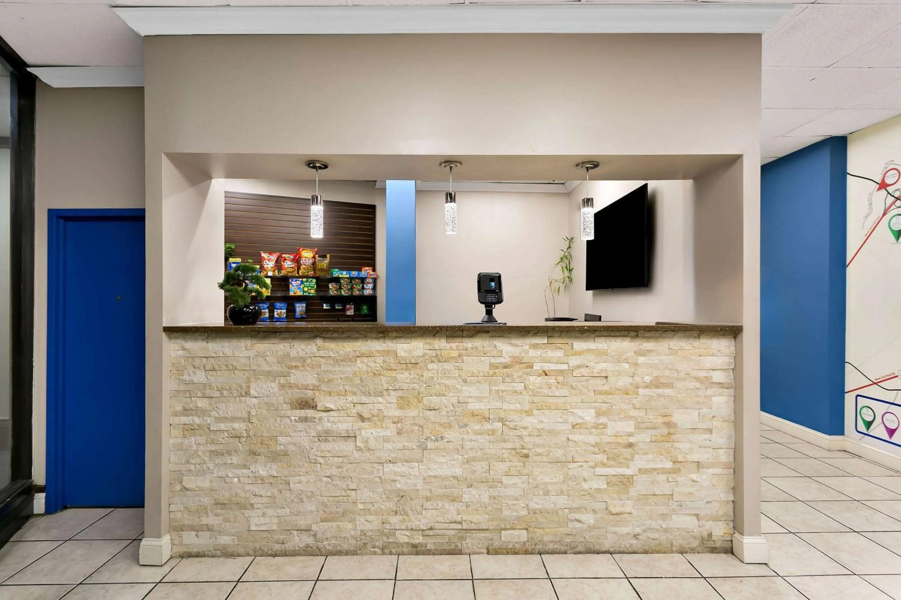 Lobby or reception in Travelodge by Wyndham Aberdeen