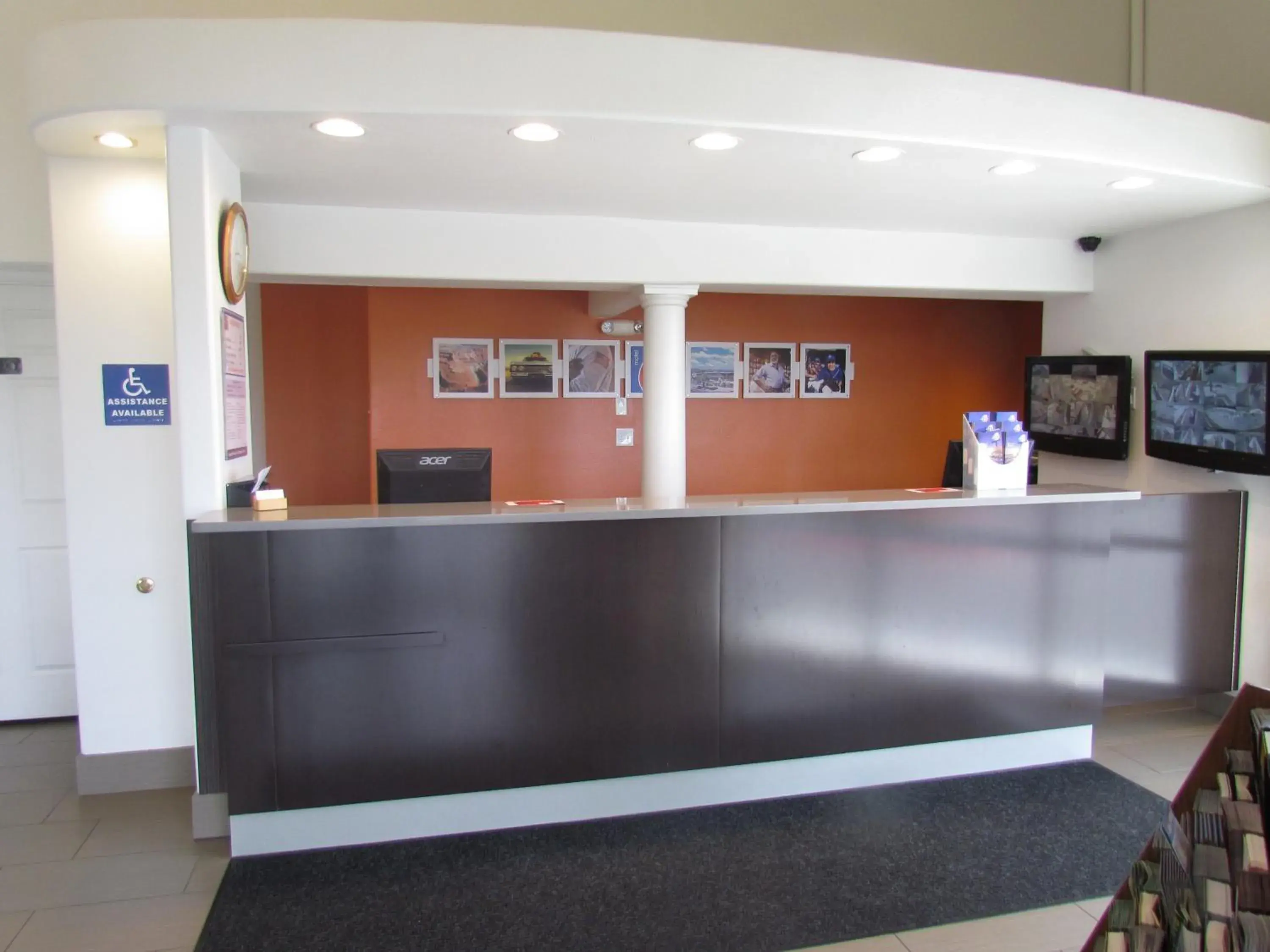 Lobby or reception in Motel 6-Vancouver, WA Lobby or reception in Motel 6-Vancouver, WA