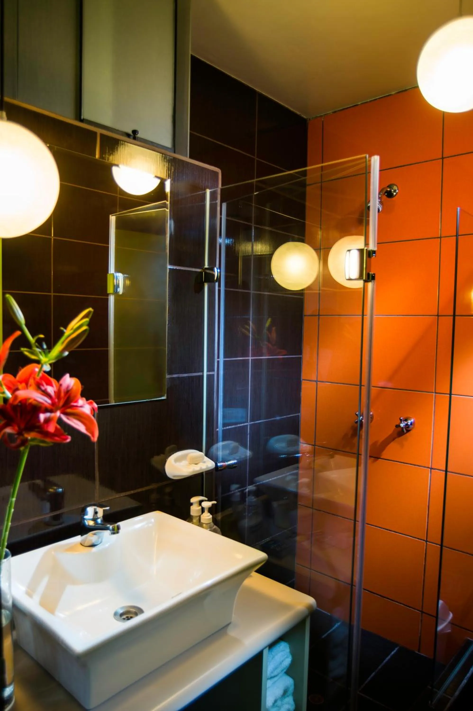 Shower in Dreams Hotel Boutique