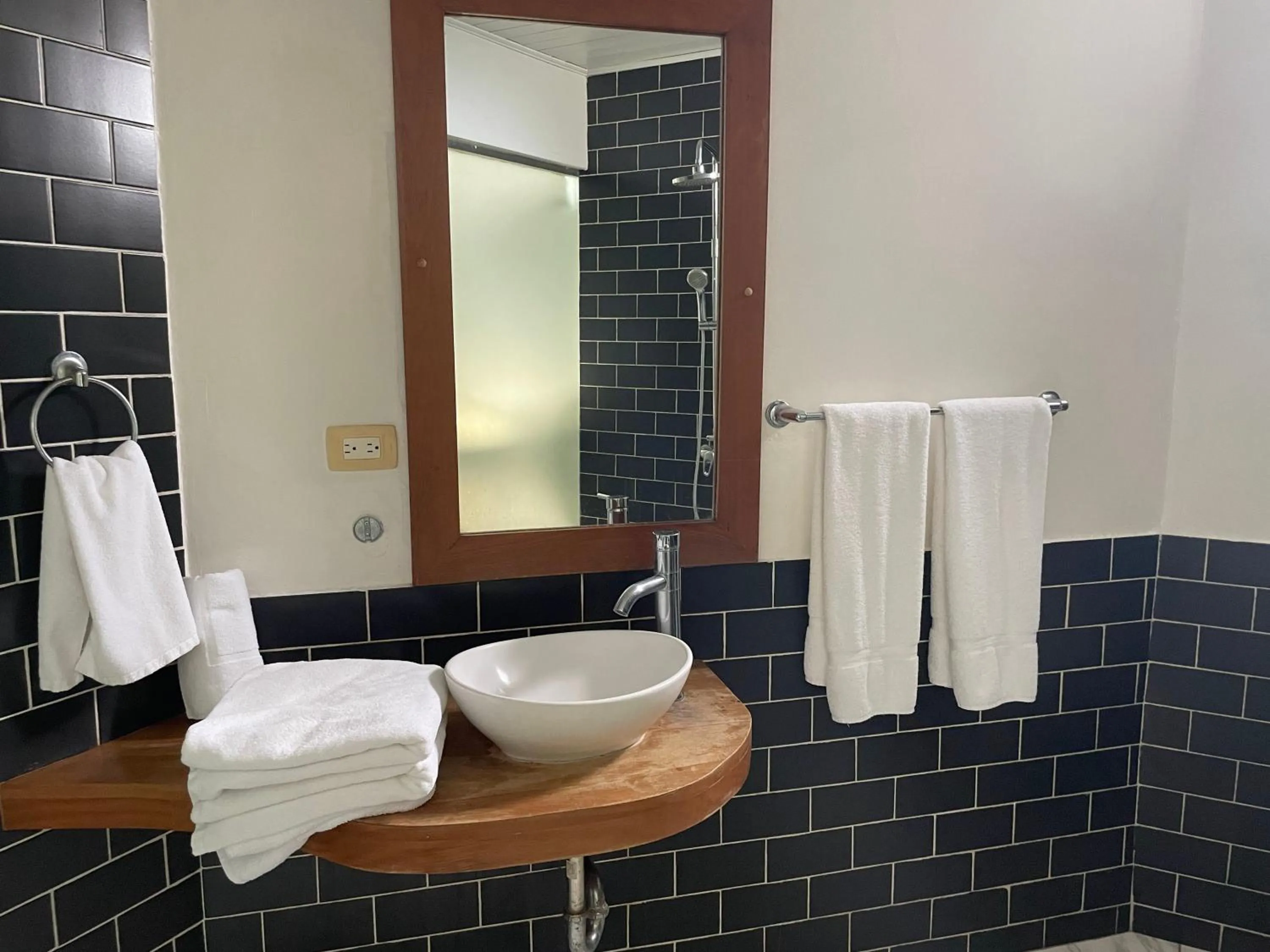 Bathroom in Aparta Hotel Plaza del Sol