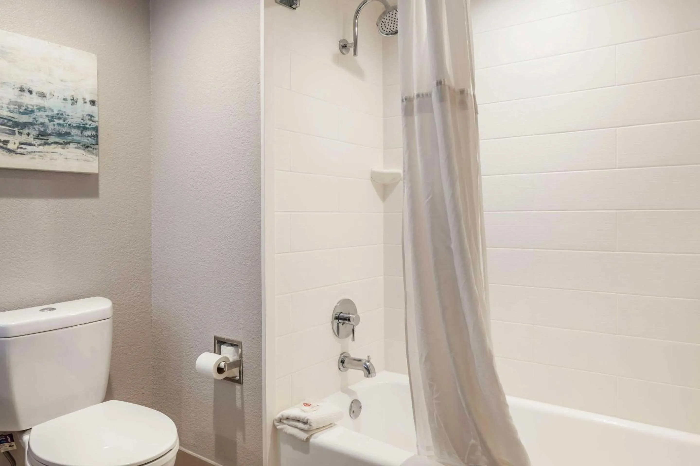 Bedroom in Comfort Inn Dallas North Love Field Airport