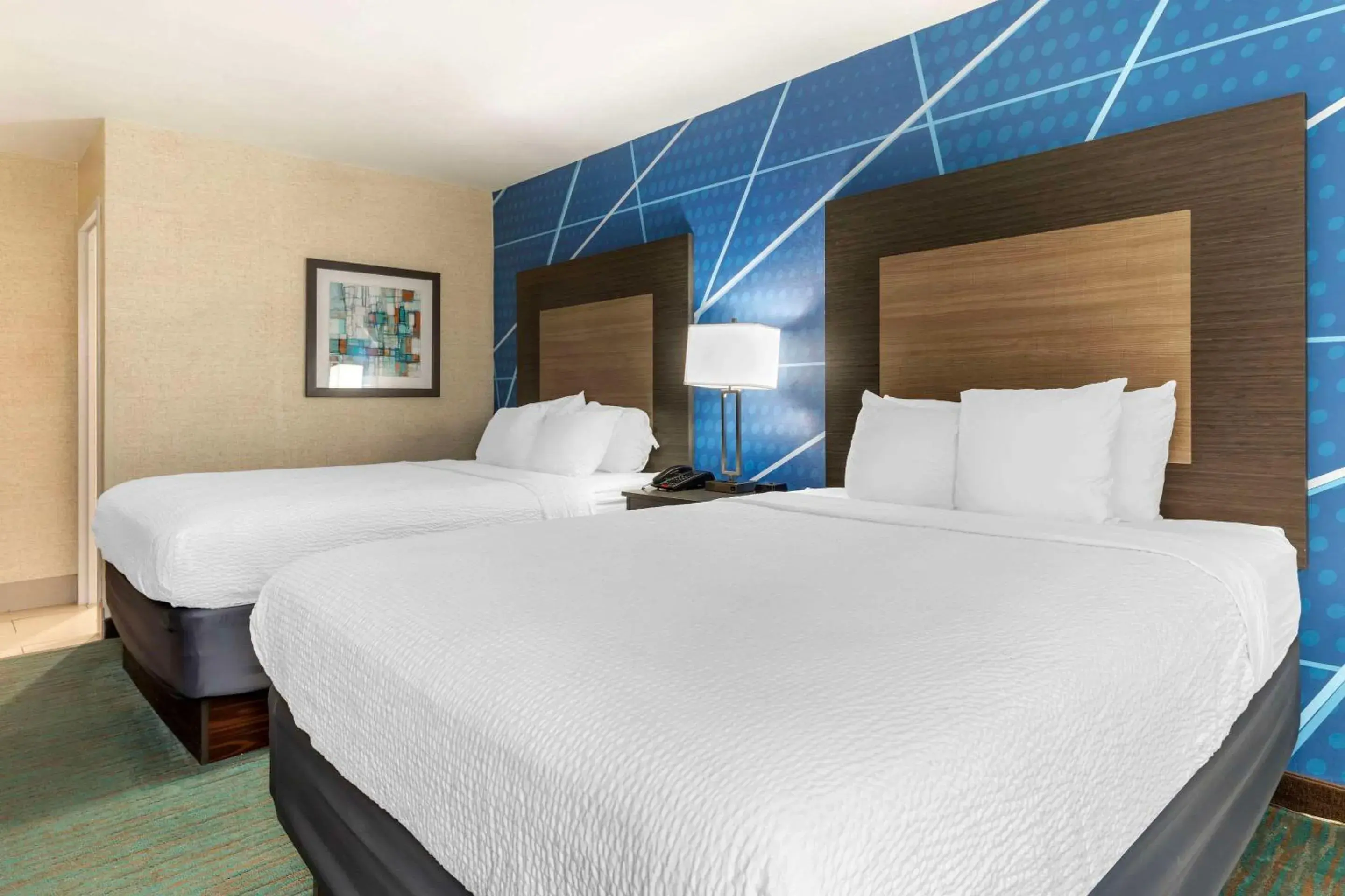 Bedroom, Bed in Comfort Inn Dallas North Love Field Airport Bedroom, Bed in Comfort Inn Dallas North Love Field Airport