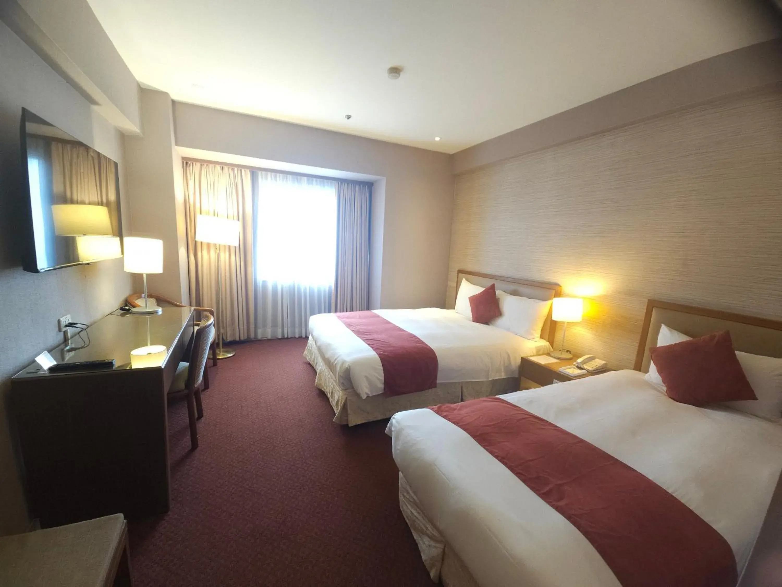 Photo of the whole room, Bed in Hotel Riverview Taipei Photo of the whole room, Bed in Hotel Riverview Taipei