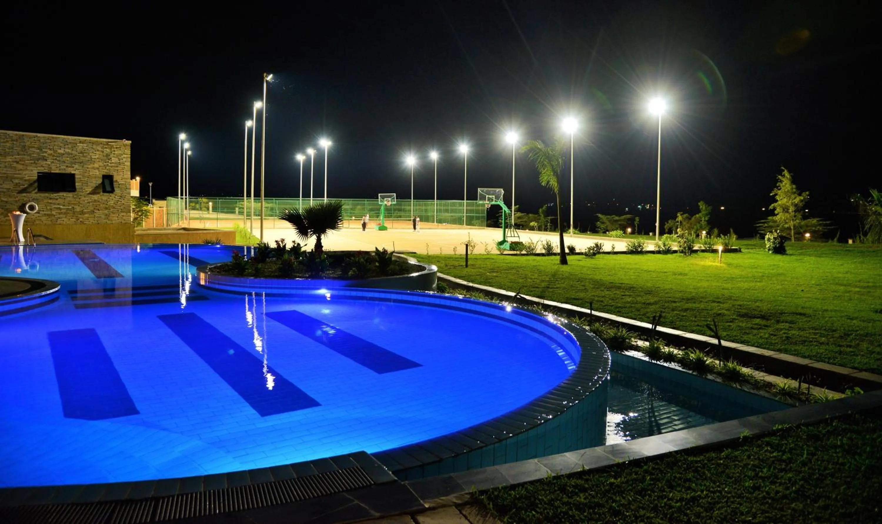 Tennis court in EPIC Hotel & Suites