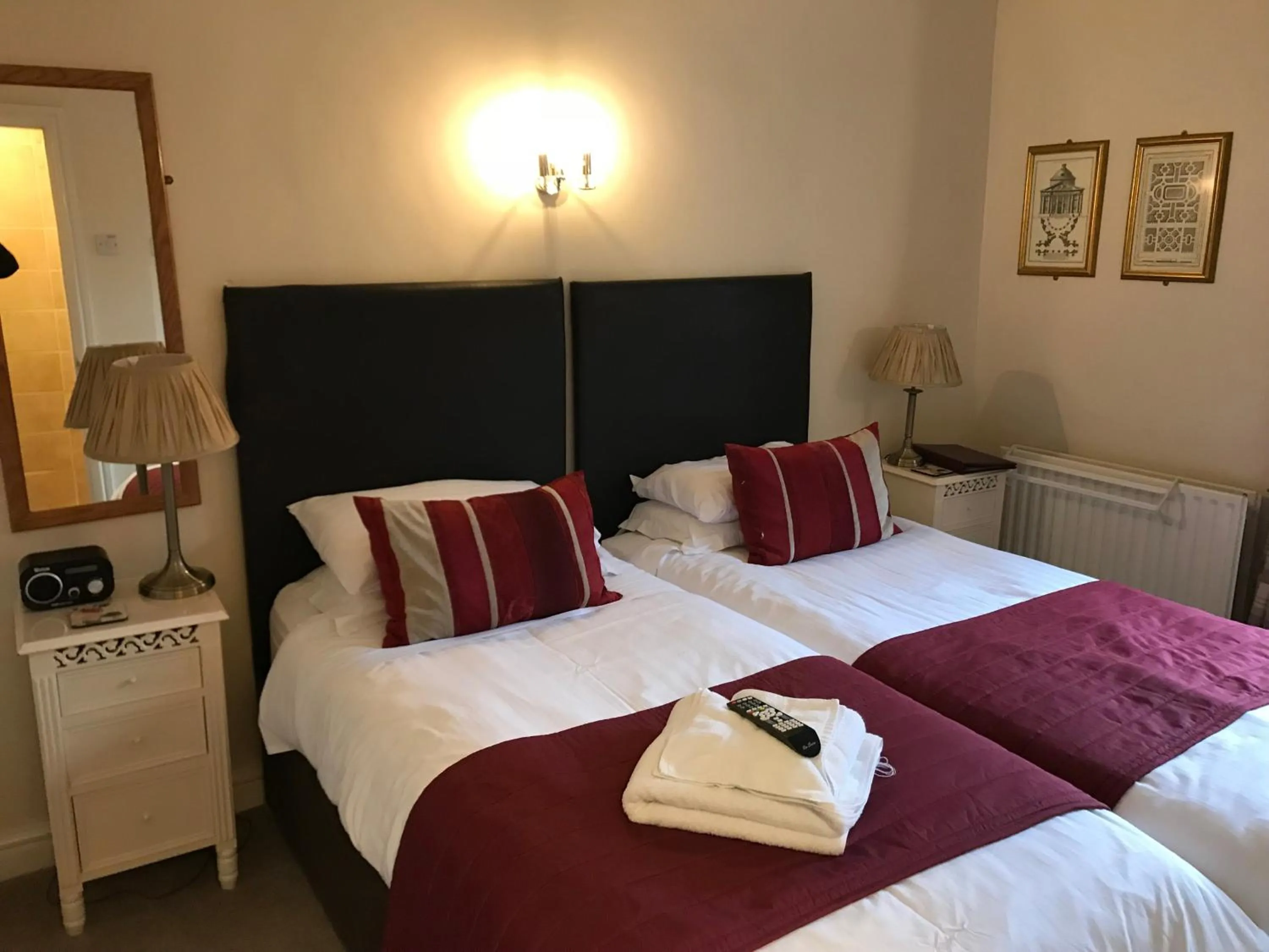 Bed in Clayhanger Guest House