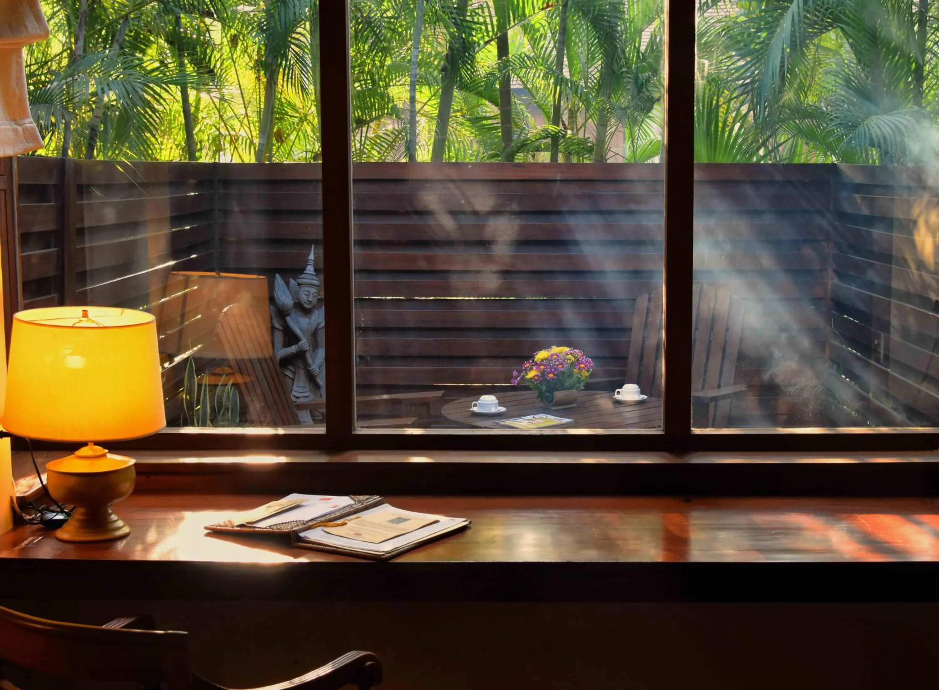 Restaurant/places to eat in The Hotel @ Tharabar Gate