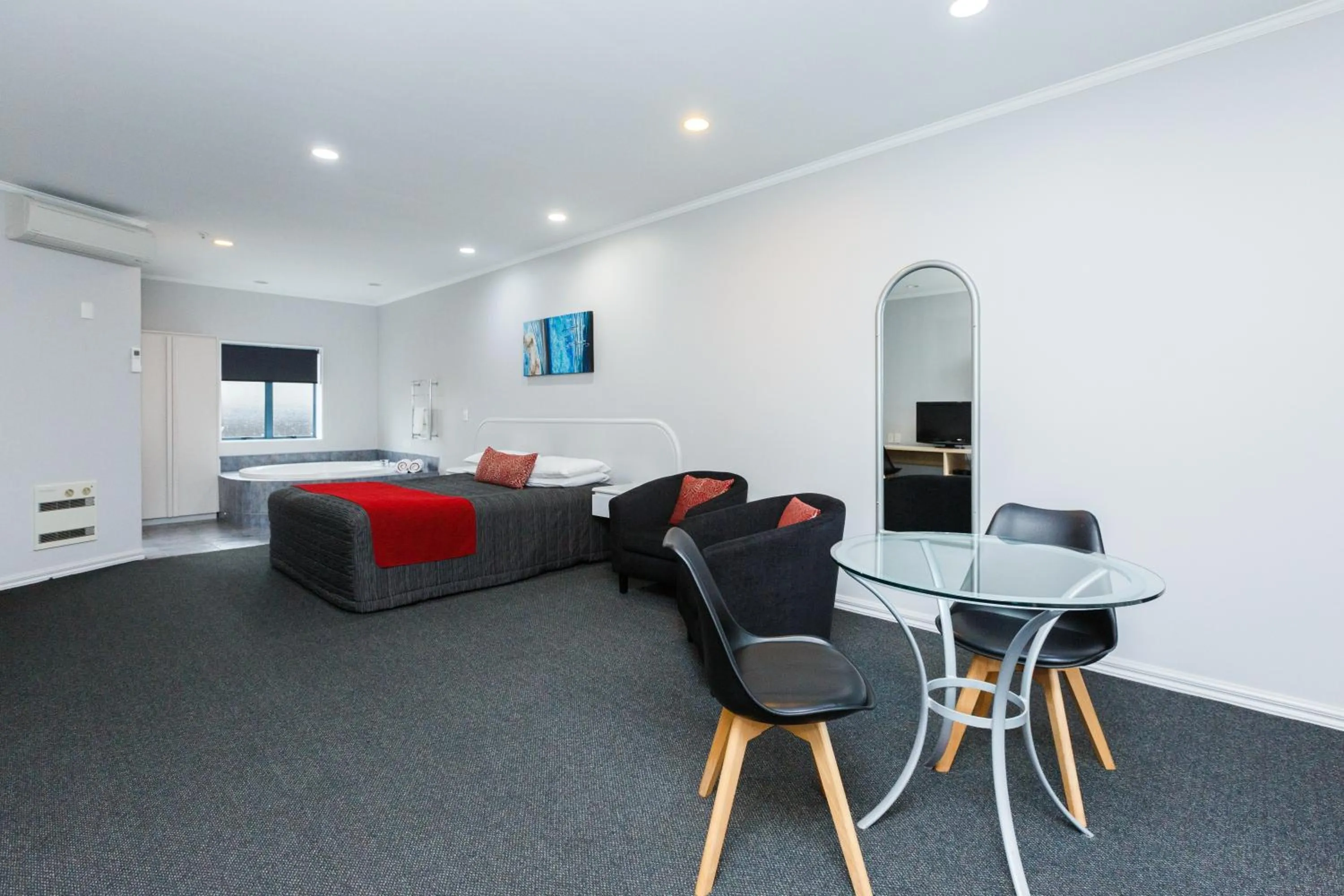 Dining area in Aubyn Court Spa Motel